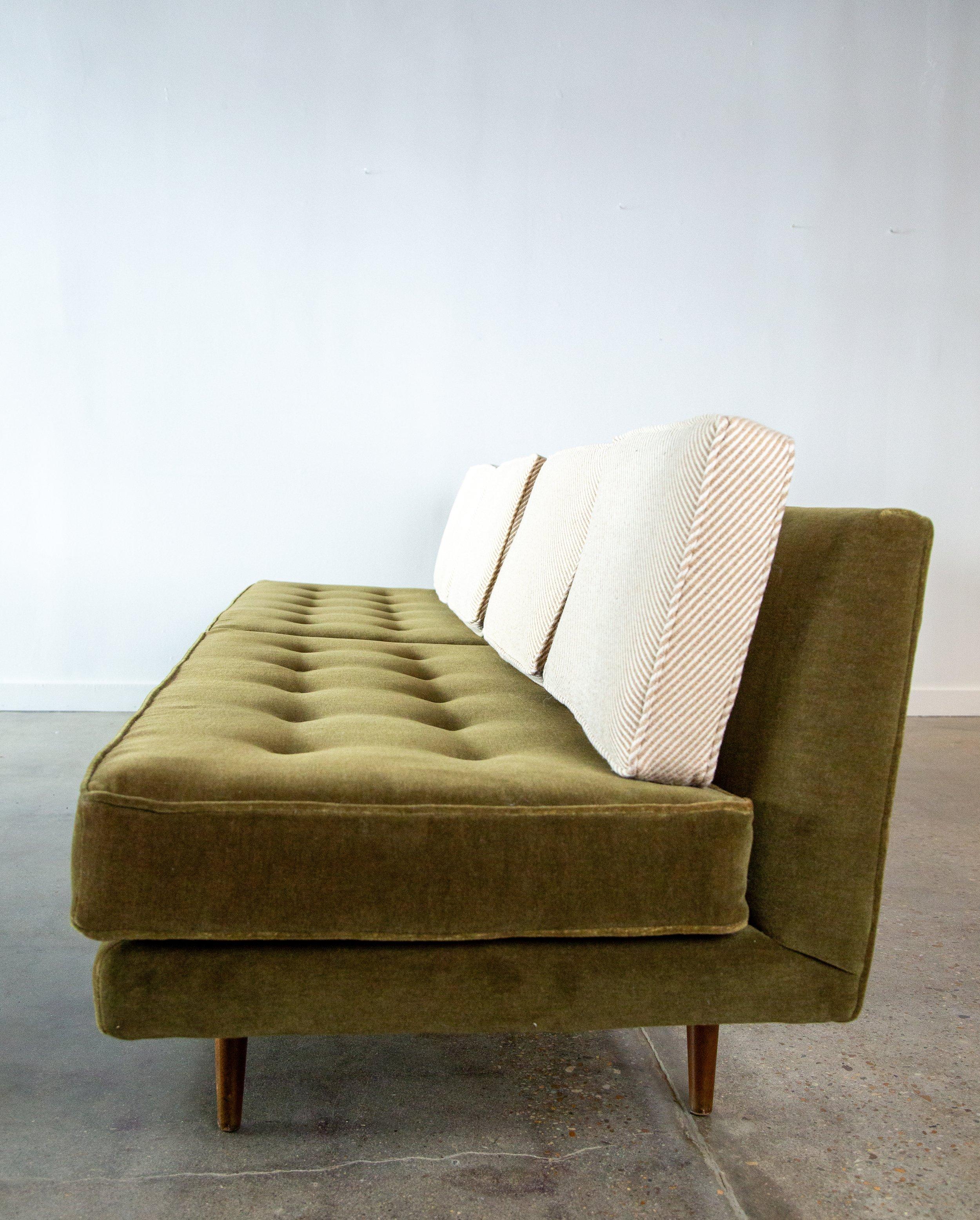 Mid-20th Century 1950s L Shaped Edward Wormley for Dunbar 5526 sectional (2 sofas) Mohair and Woo