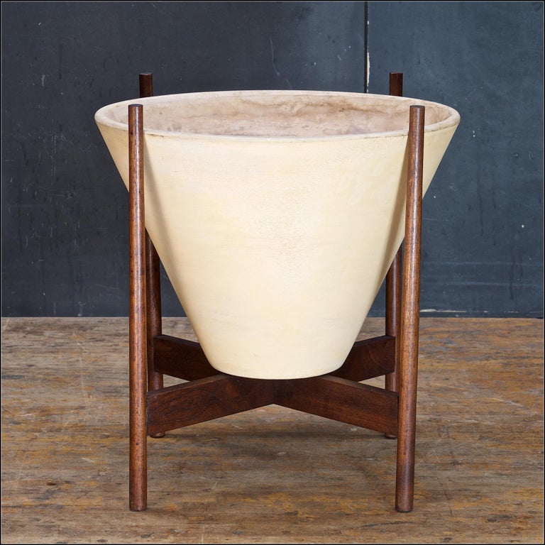 XL La Gardo Tackett for Architectural pottery bisque cone planter and Includes its original vintage walnut stand. 

Measures: Planter alone diameter 18.5 x height 13 in. 
In Stand W 19.25 x D 19.25 x H 20 in.