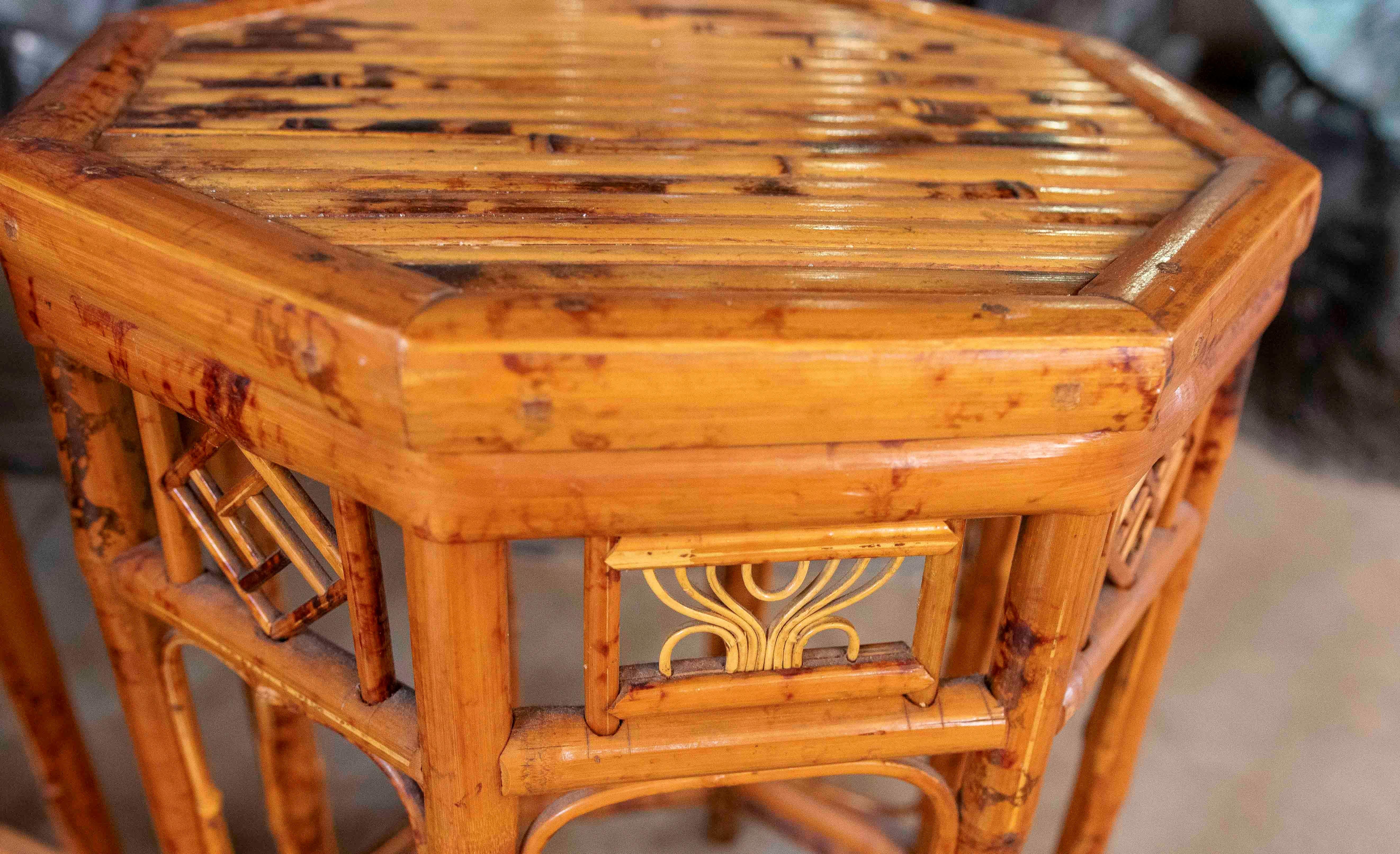 Set di tavoli cinesi nidificanti in bambù laccato degli anni '50 - stile Chippendale in vendita 4