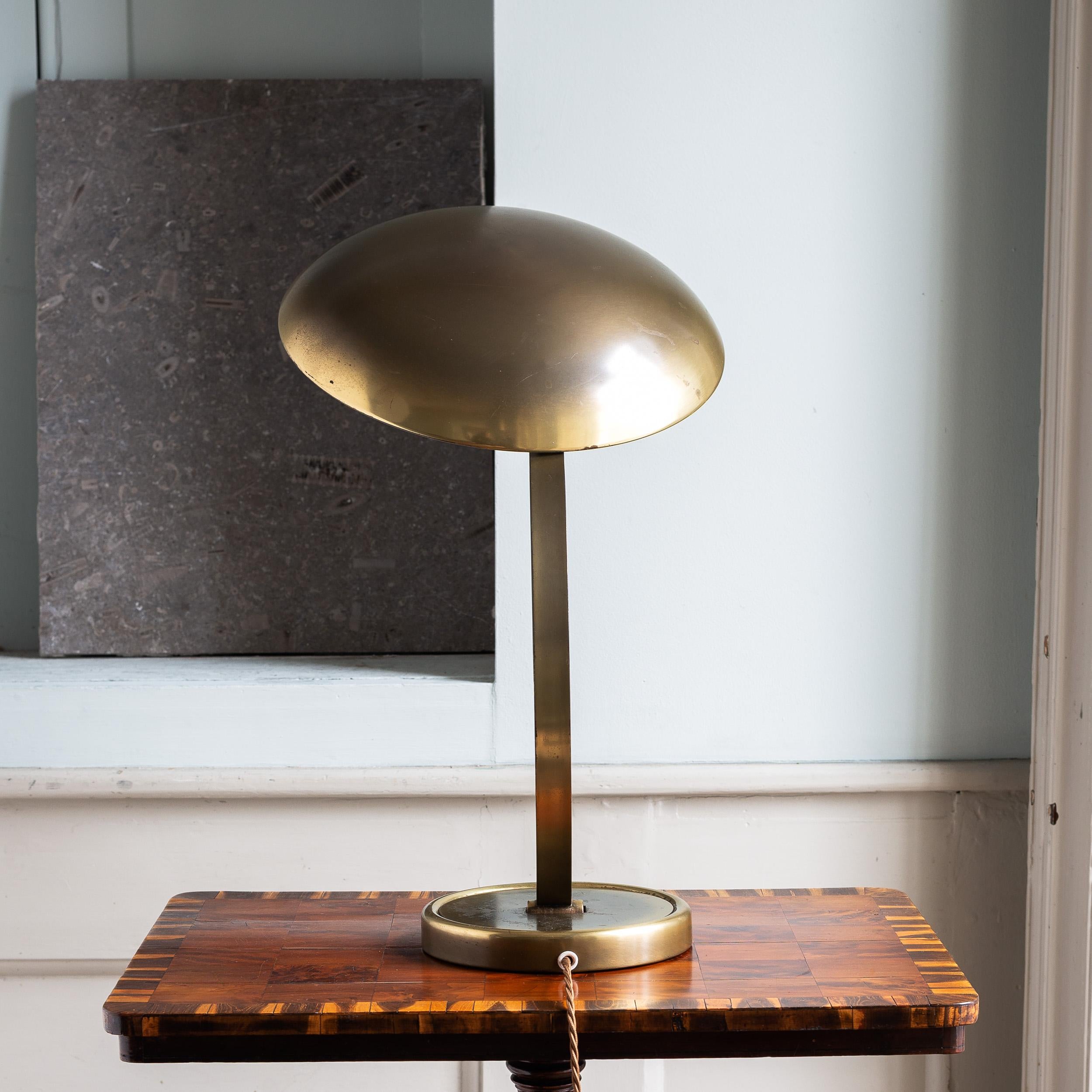 1950er Jahre Lampe von Christian Dell für Kaiser Idell, Modell 6751 (Moderne der Mitte des Jahrhunderts)
