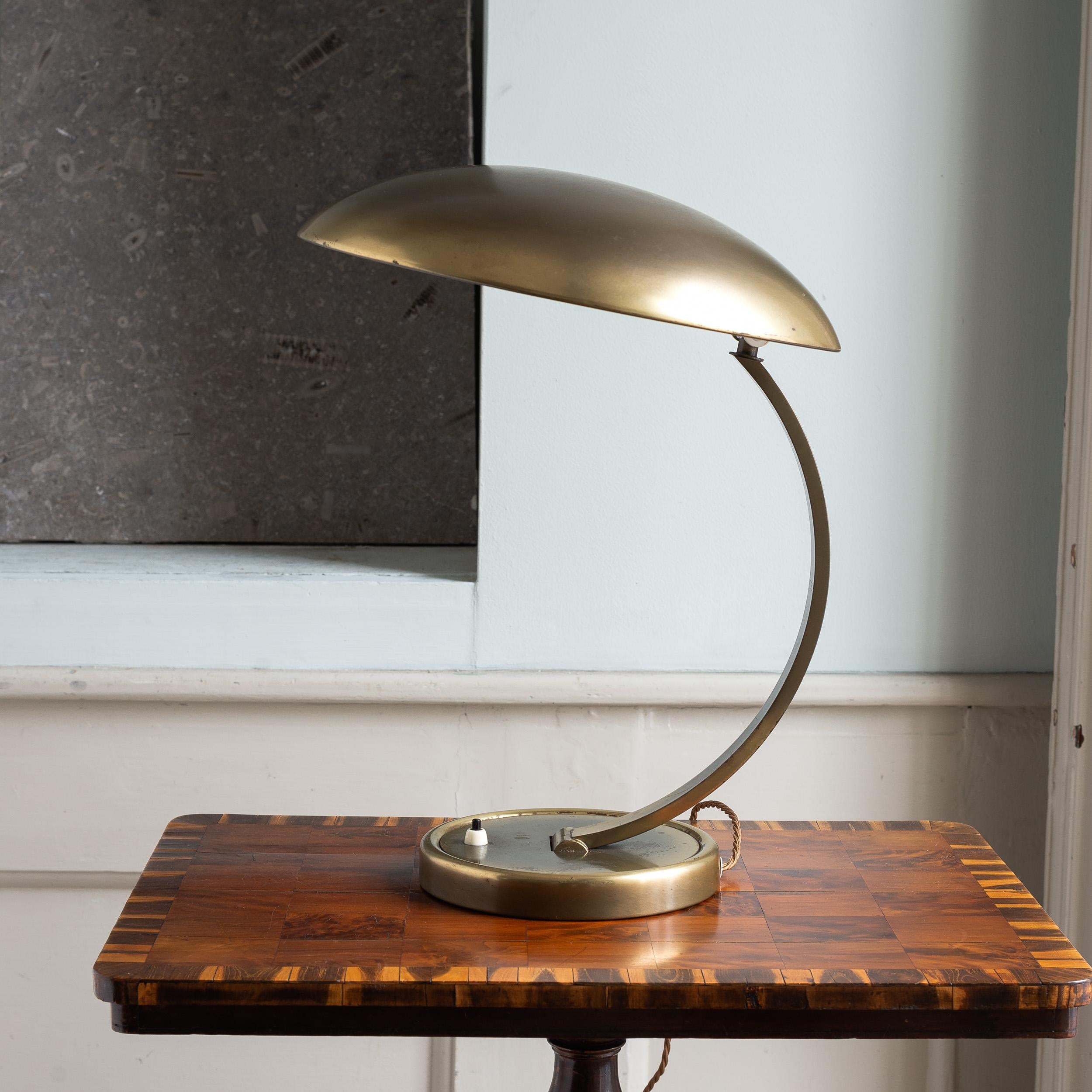 1950er Jahre Lampe von Christian Dell für Kaiser Idell, Modell 6751 (Deutsch)