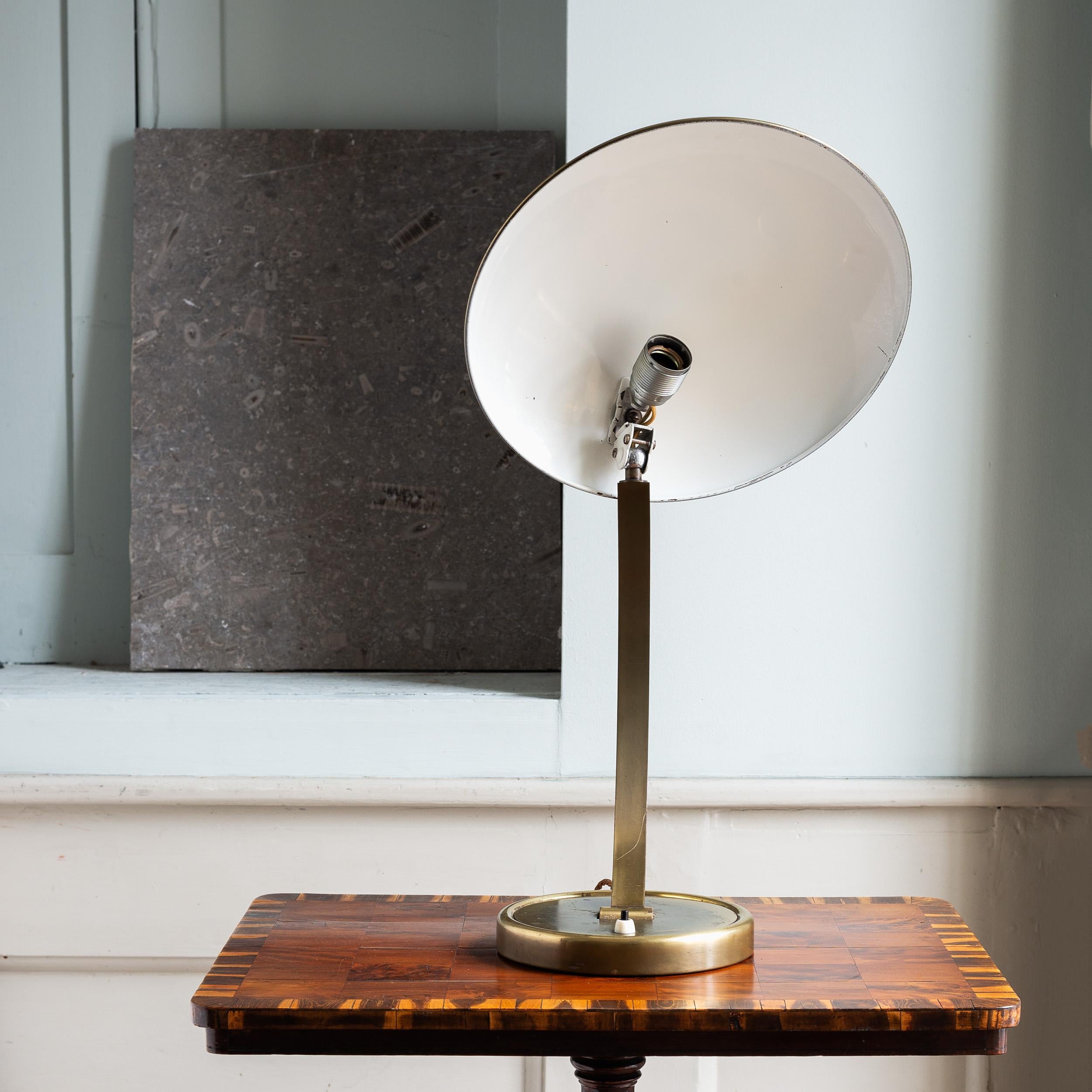 1950er Jahre Lampe von Christian Dell für Kaiser Idell, Modell 6751 (Messing)