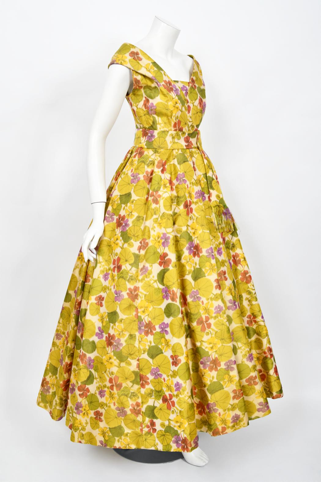 1950s Lanvin Castillo Haute Couture Watercolor Floral Silk Print Full-Skirt Gown For Sale 2
