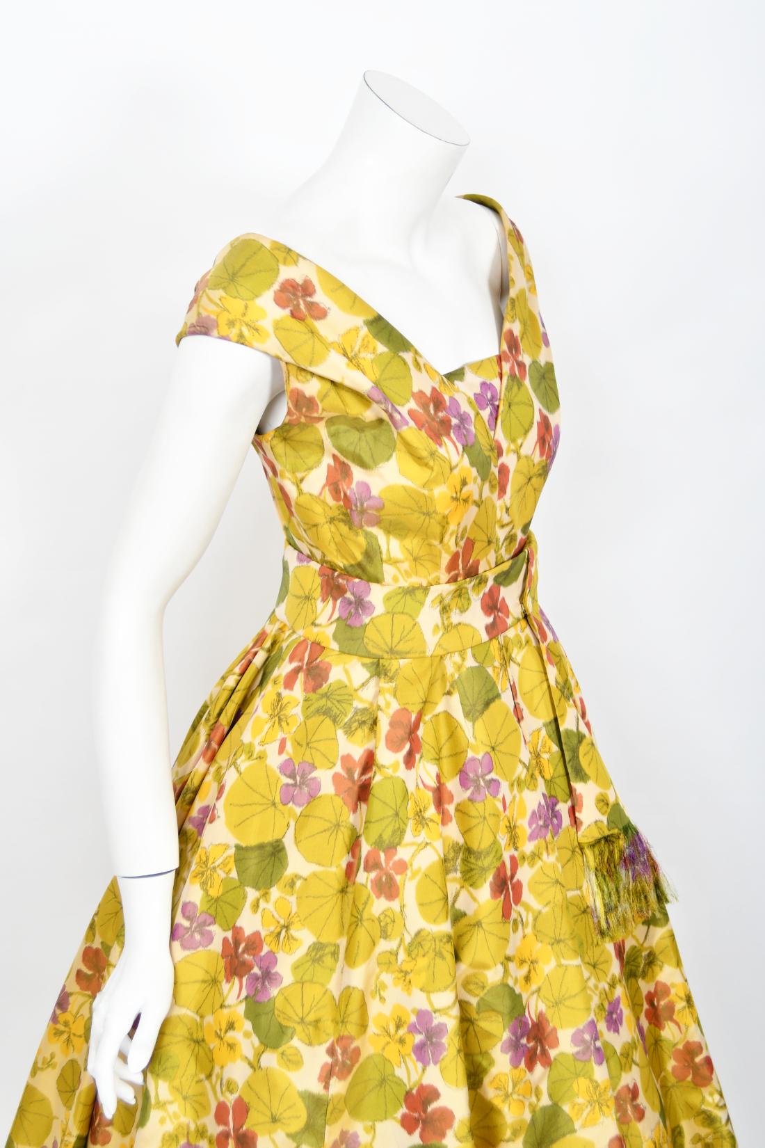 1950s Lanvin Castillo Haute Couture Watercolor Floral Silk Print Full-Skirt Gown For Sale 3