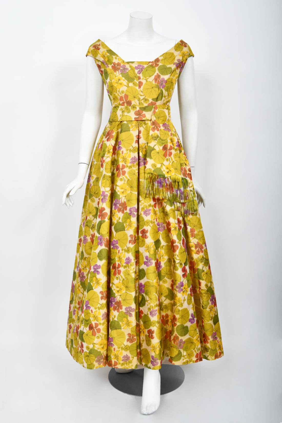 1950er Lanvin Castillo Haute Couture Full-Skirt-Kleid mit Aquarell-Blumendruck aus Seide mit Blumenmuster im Angebot 9