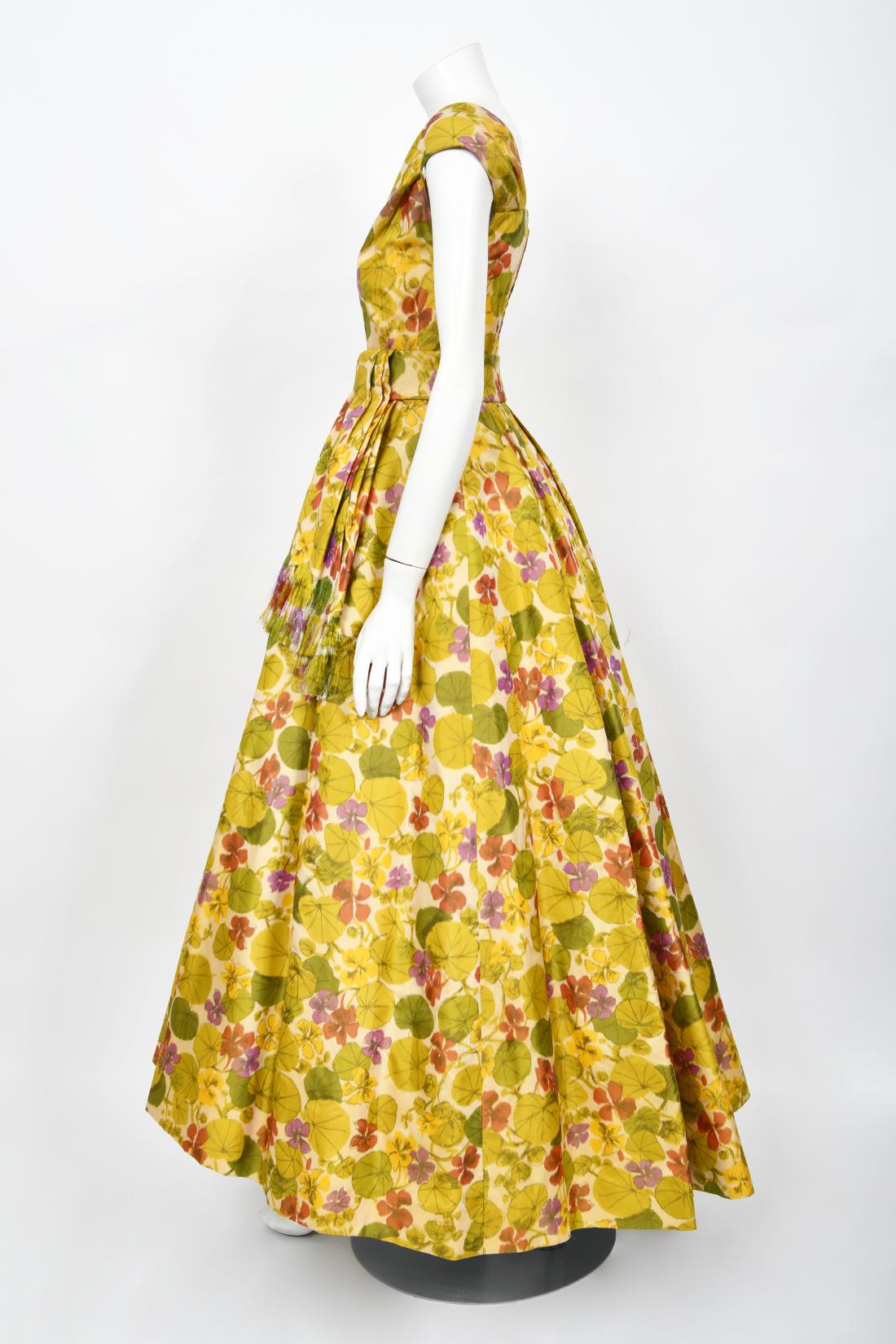 1950er Lanvin Castillo Haute Couture Full-Skirt-Kleid mit Aquarell-Blumendruck aus Seide mit Blumenmuster im Angebot 12