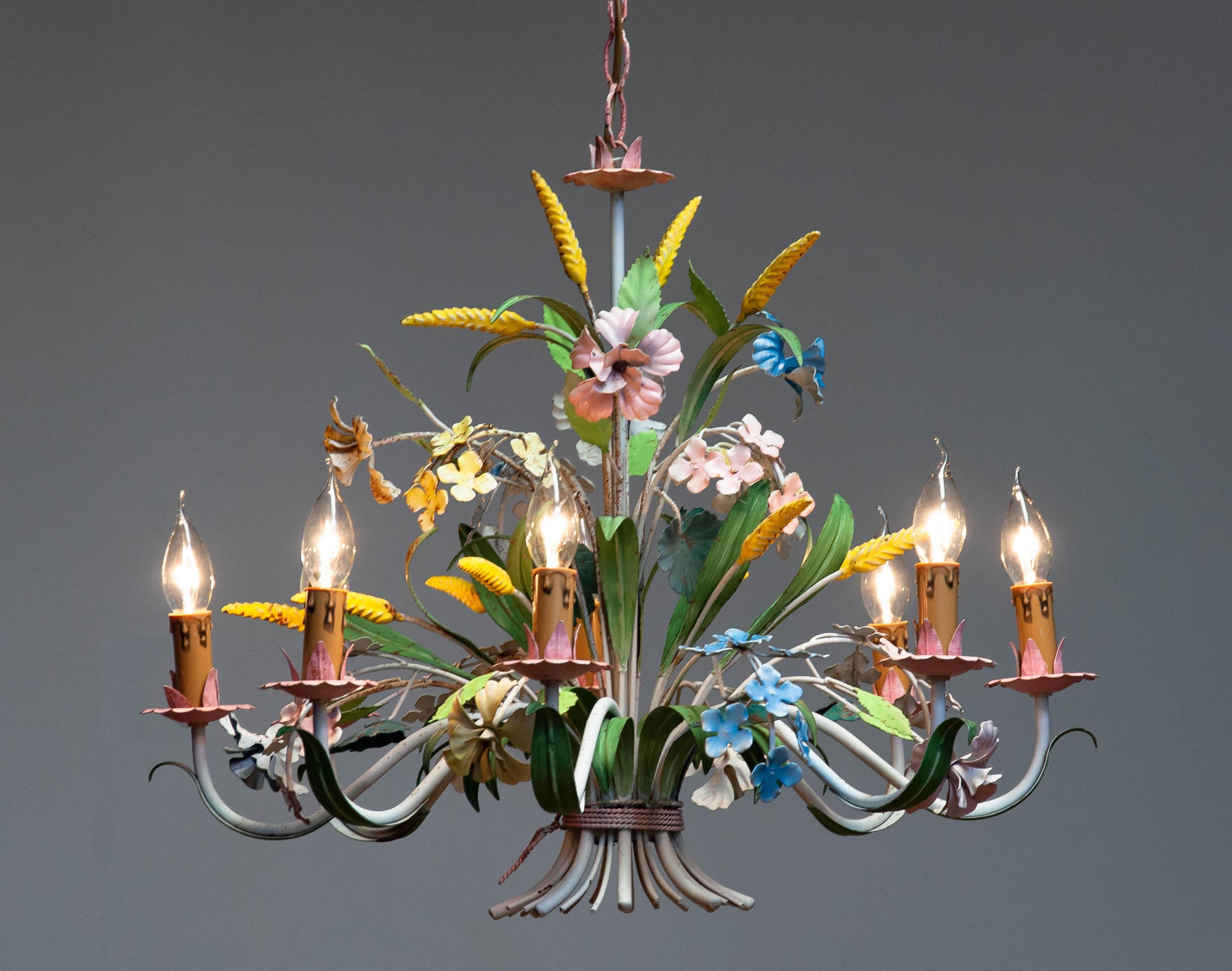 Mid-20th Century 1950s Large Boho Chic Italian Tole Painted Metal Chandelier With Floral Decor