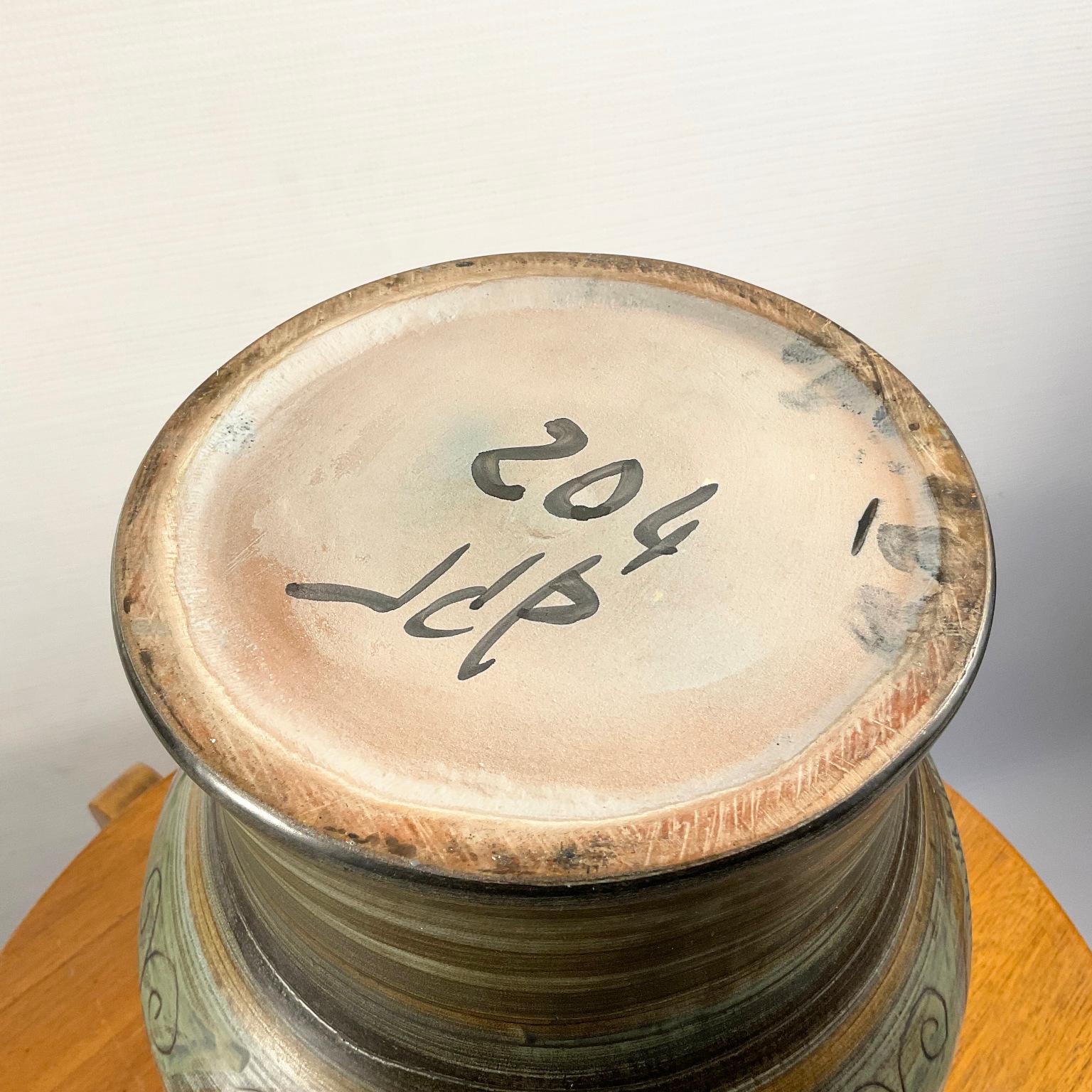 Fatto a mano Vaso grande in ceramica del 1950 di Jean De Lespinasse in vendita