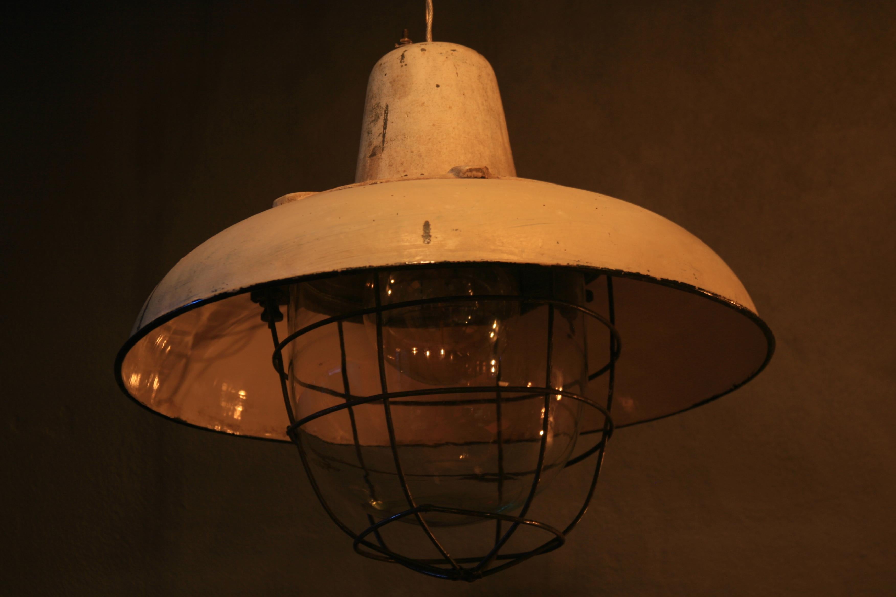1950s Large Factory Lamp with a Reflector In Good Condition For Sale In Warsaw, PL