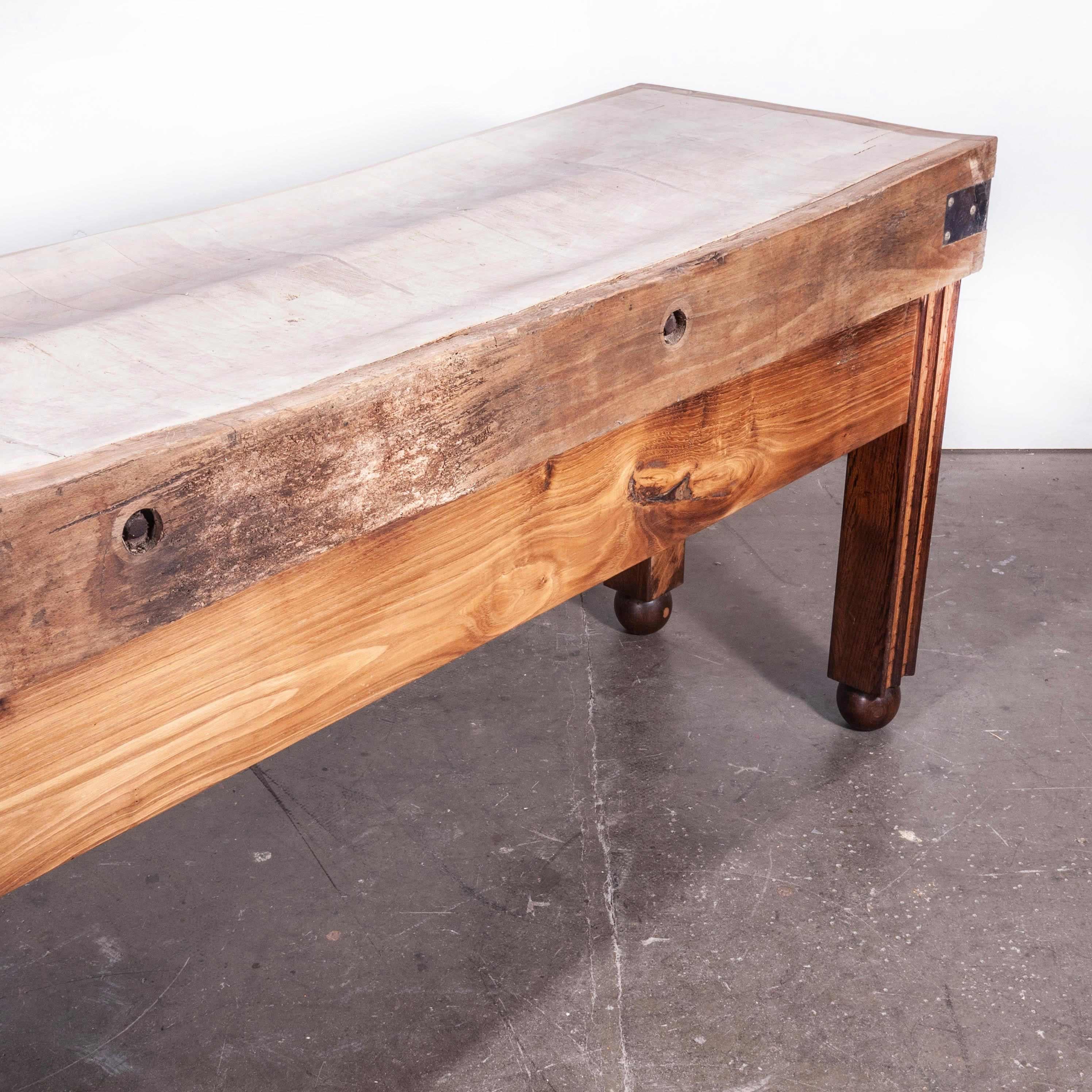 1950s large French oak end grain butchers block
Late 1950s large French oak end grain butchers block. At two metres in length the proportions are excellent. In completely original excellent condition with a large drawer and heavy brass handle. The