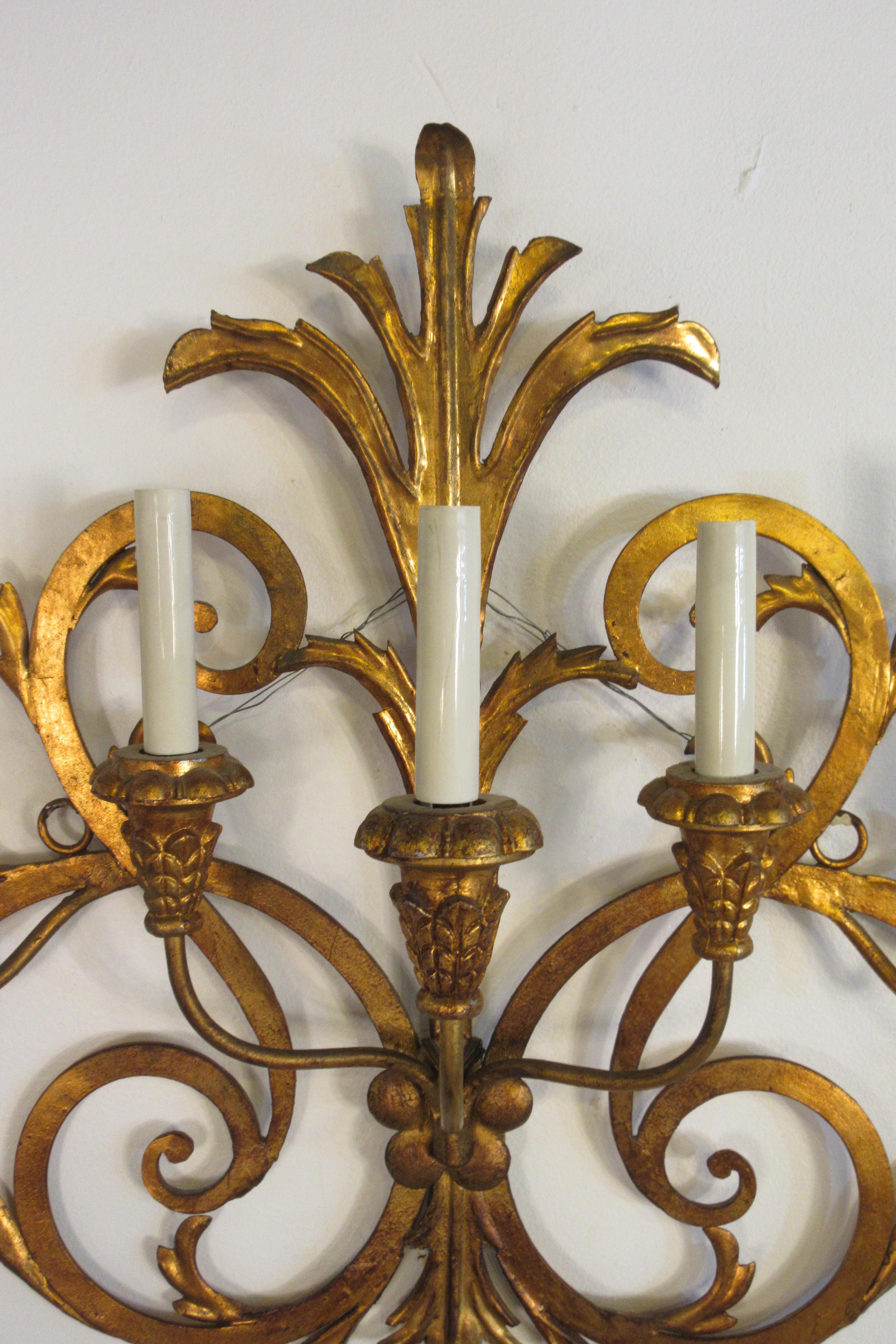 1950s Large Gilt Iron Italian Sconce For Sale 2