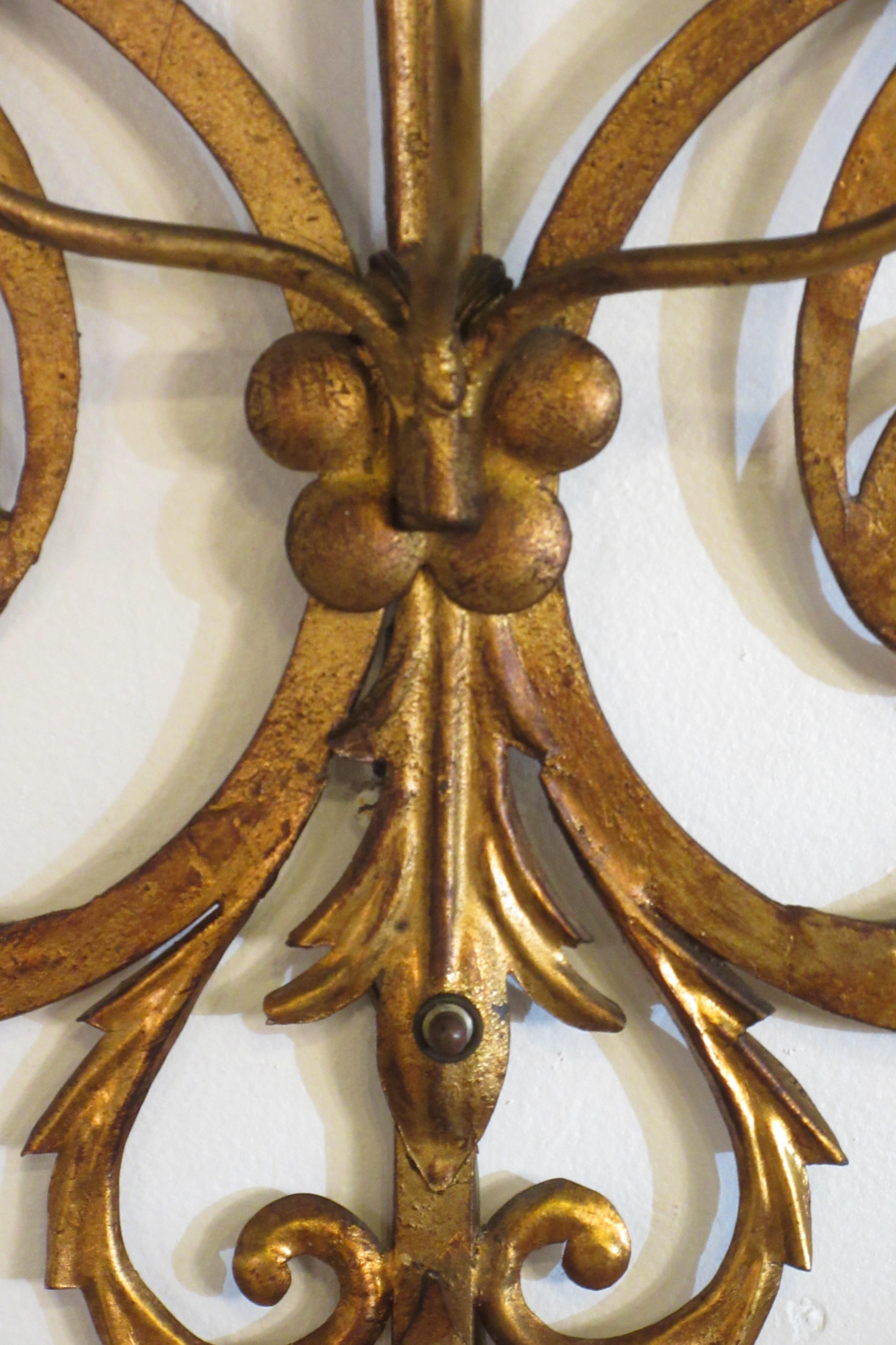 1950s Large Gilt Iron Italian Sconce For Sale 5