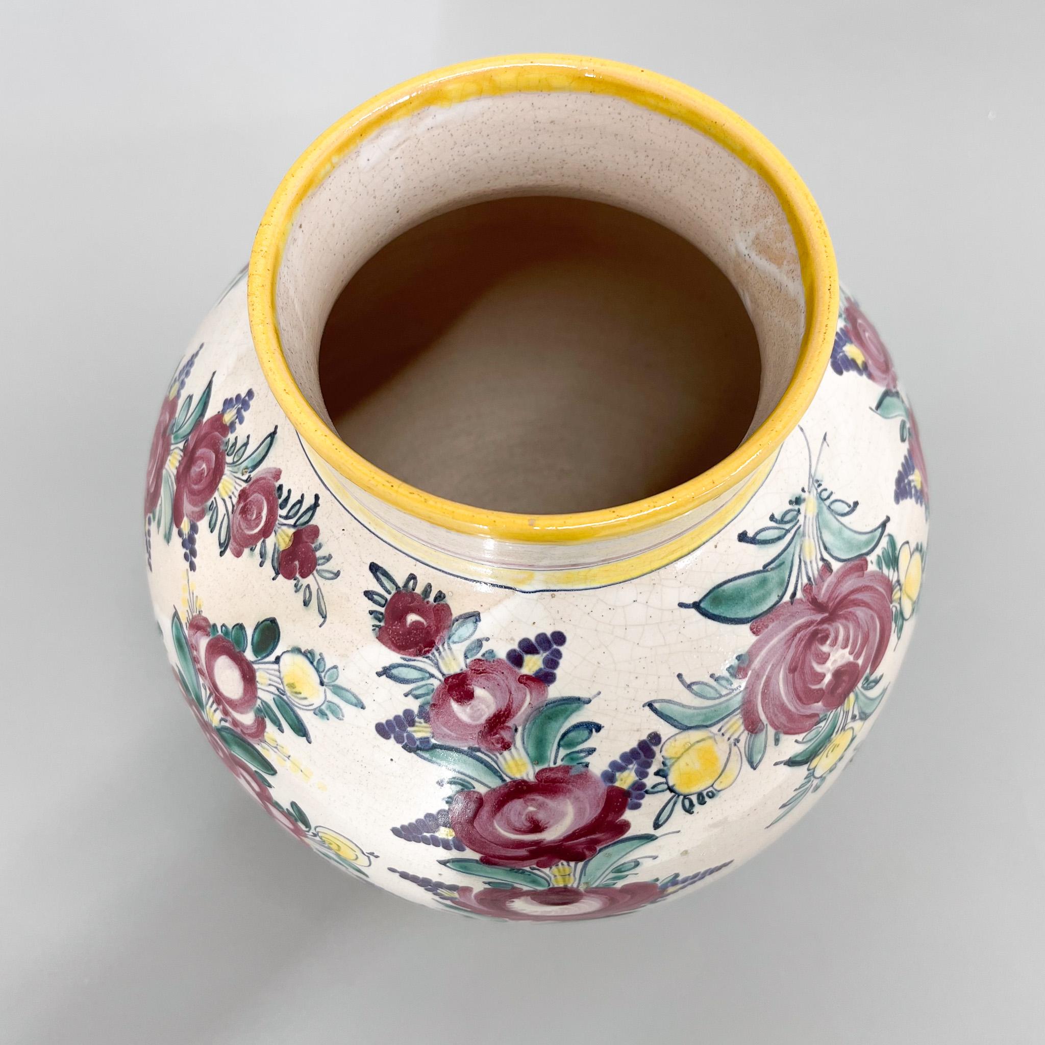 XX secolo Vaso in ceramica Tupesy grande dipinto a mano del 1950 in vendita