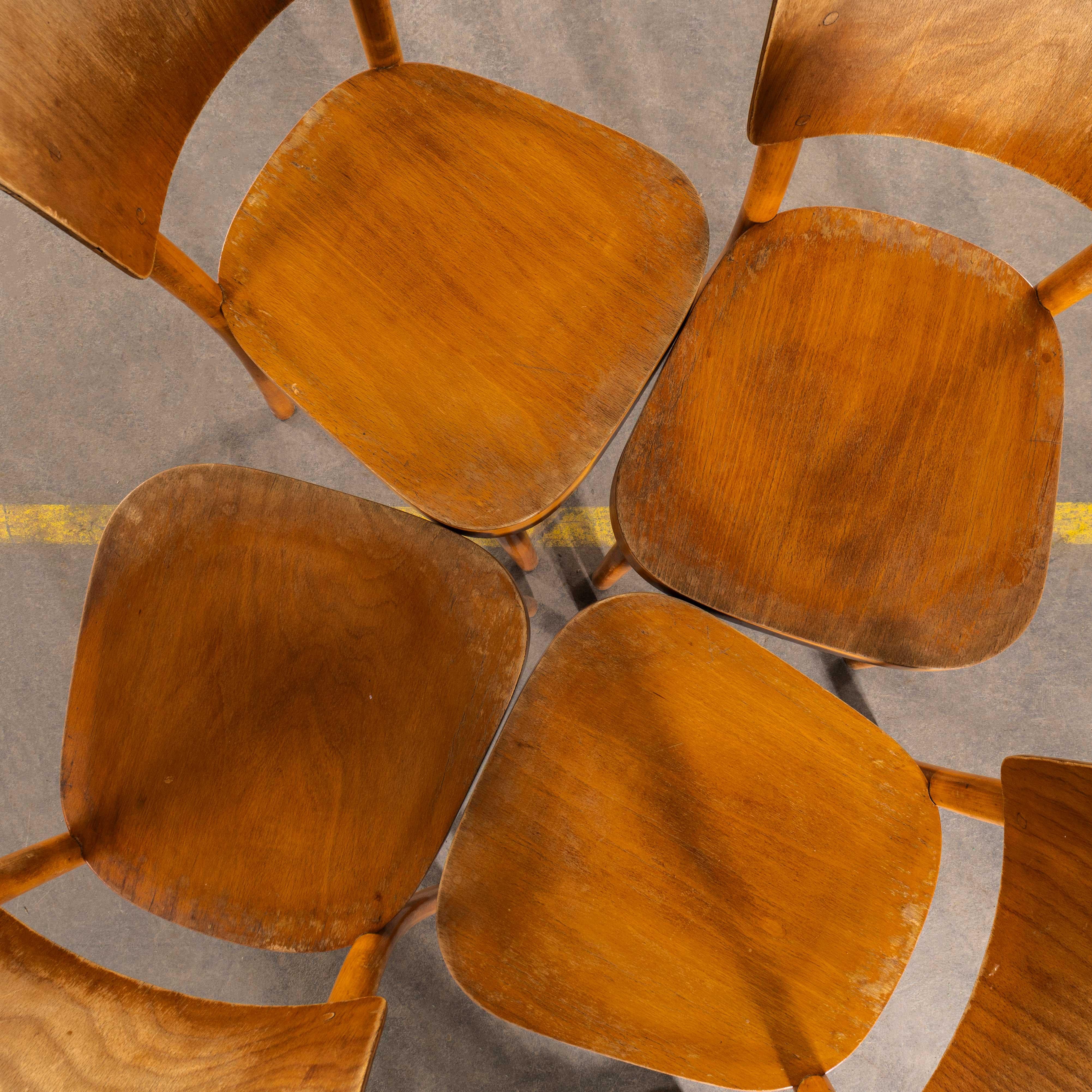 1950's Large Honey Oak Backed Dining Chairs With Thick Seats - Set Of Four im Zustand ��„Gut“ im Angebot in Hook, Hampshire