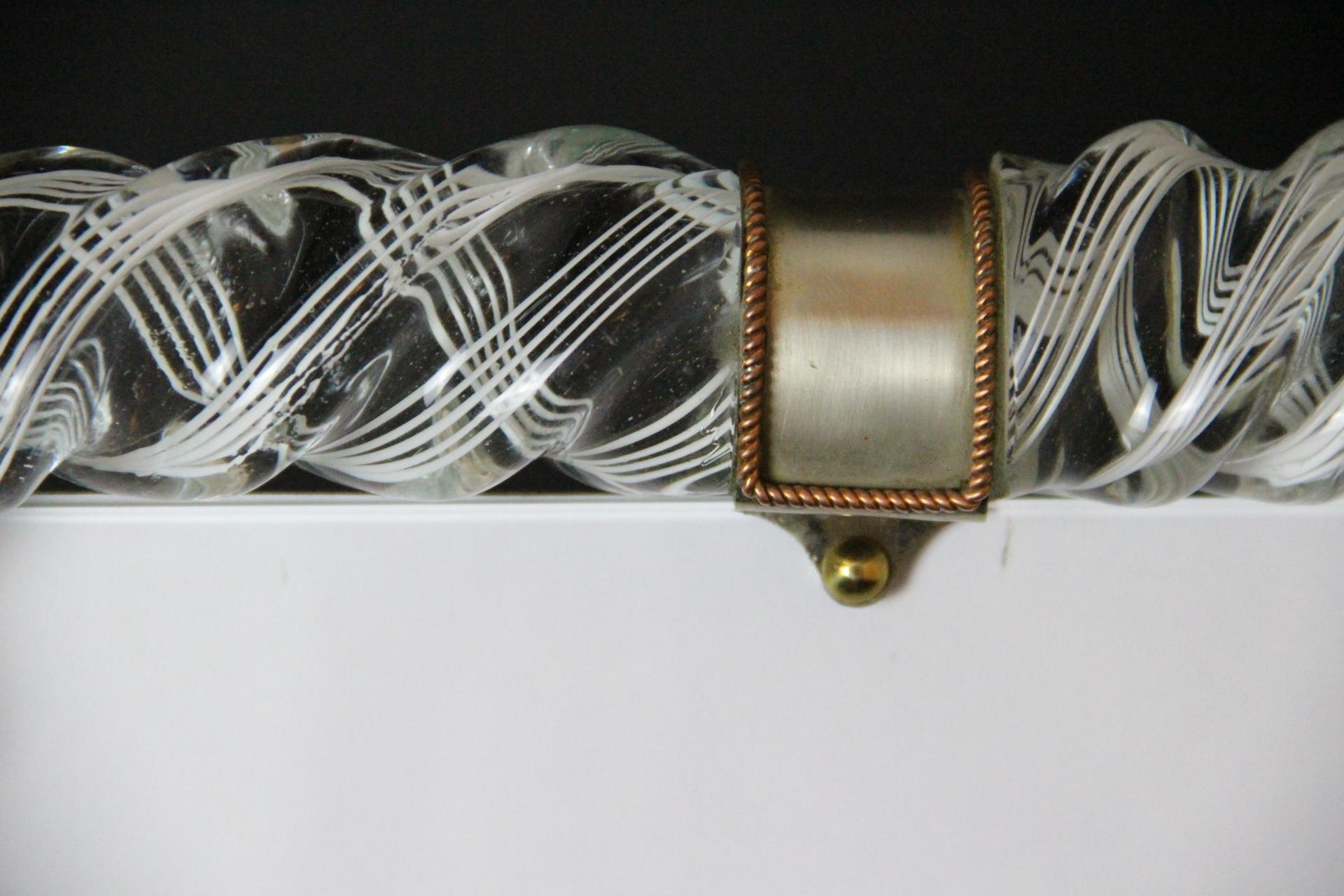 italien 1950's Large Horizontal White Filigrana Murano Glass Photo Frame by Venini en vente