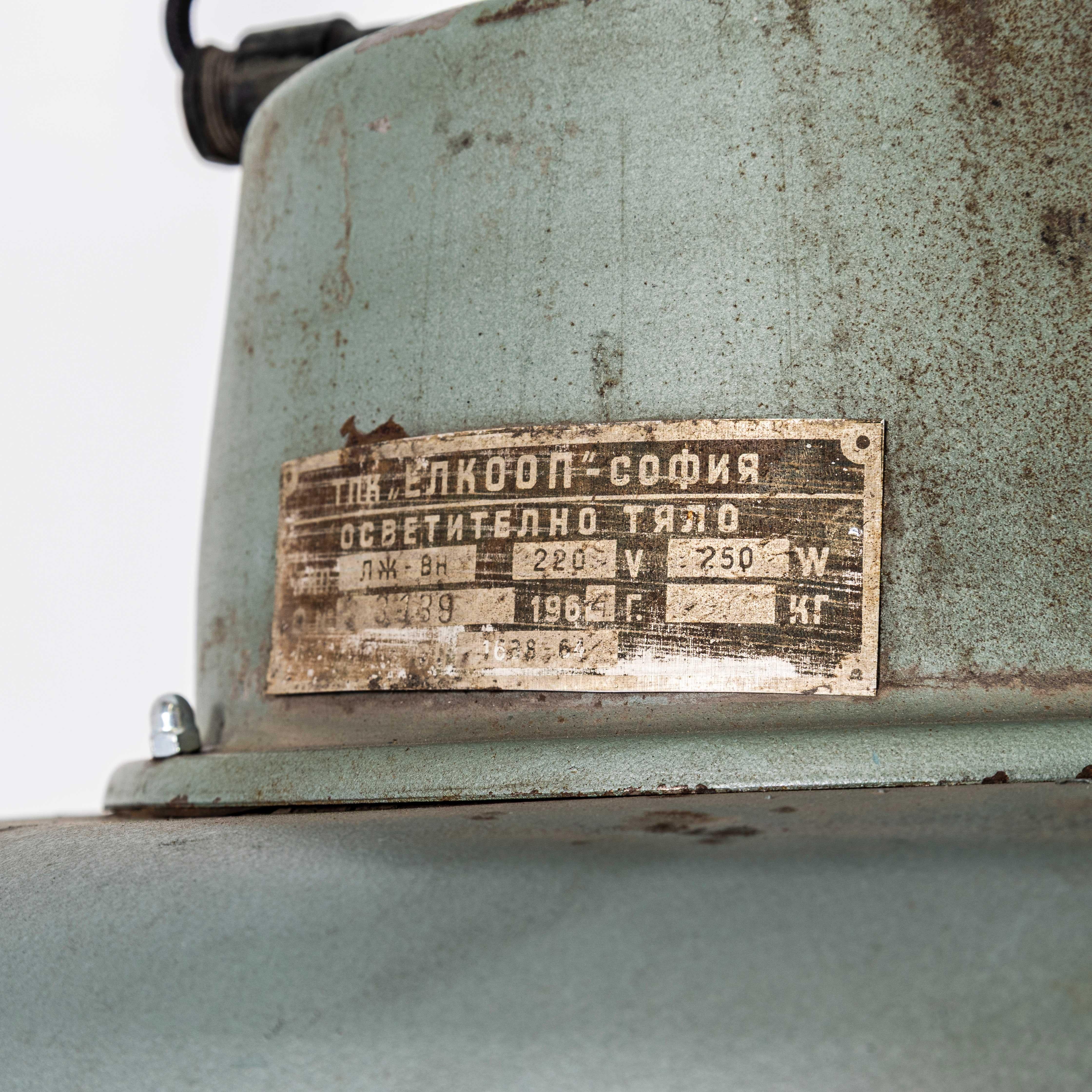 Grandes lampes suspendues Aqua de l'entrepôt industriel des années 1950 en vente 1