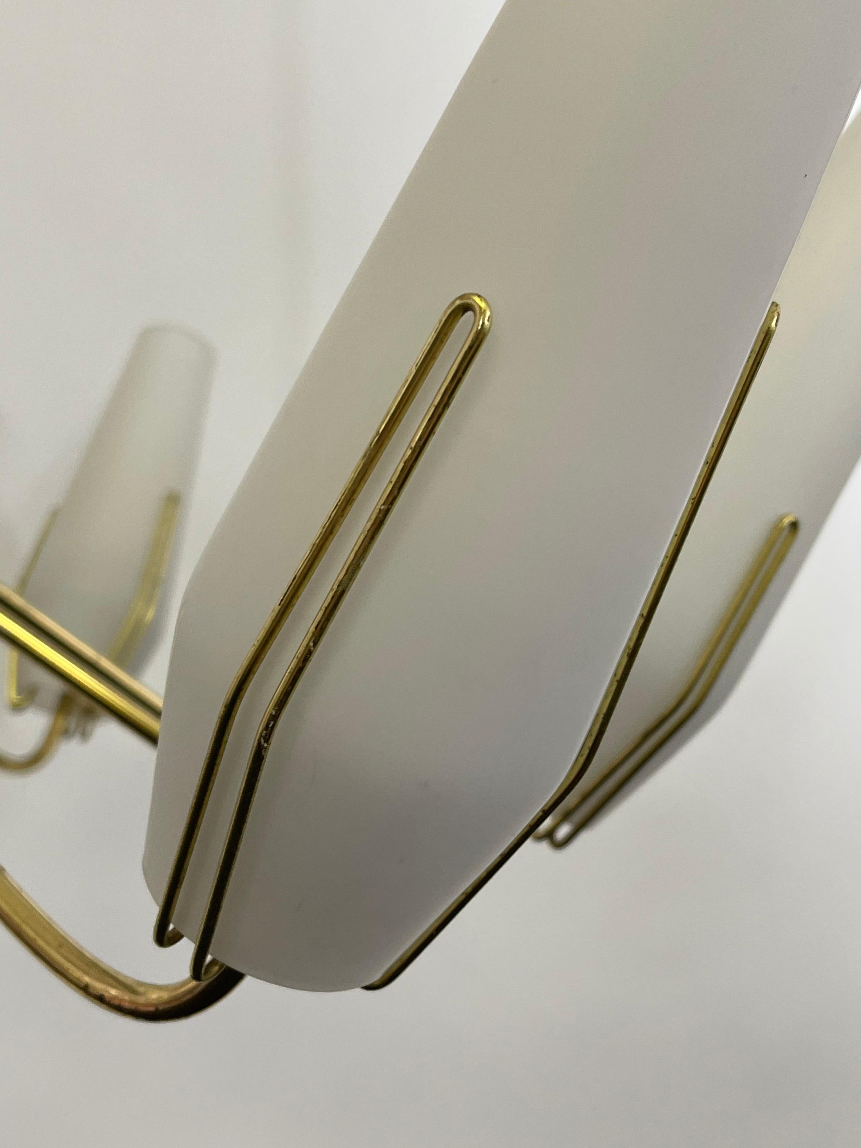 1950s Large Italian Brass and Milk Glass 10-Light Sputnik Chandelier For Sale 1
