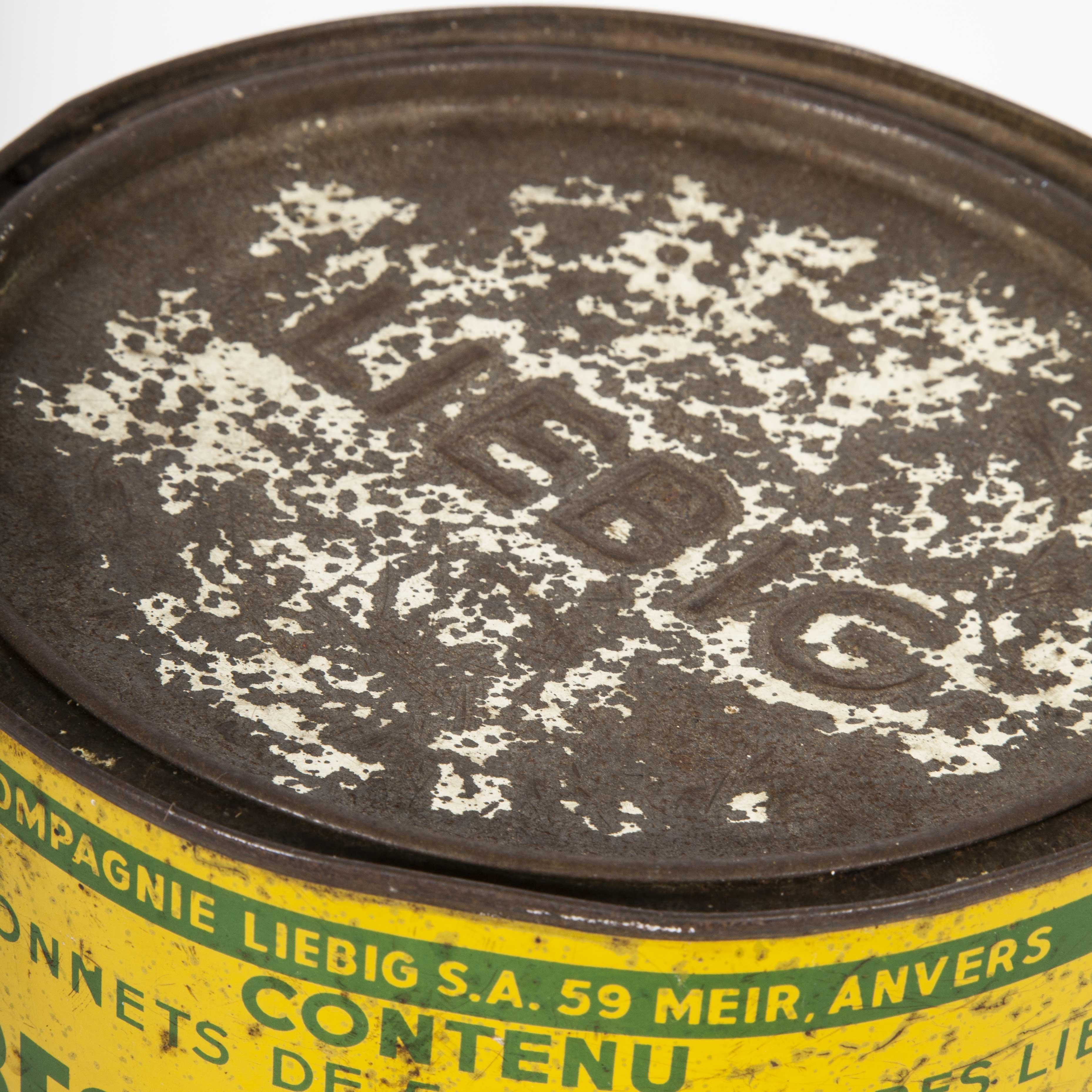 1950s large Liebig Bouillon tin

1950s large Liebig Bouillon tin. In the mid-19th century, German chemist Justus von Liebig developed a meat extract which developed in the well known Belgian Liebig Bouillon brand.

Workshop report:

Our