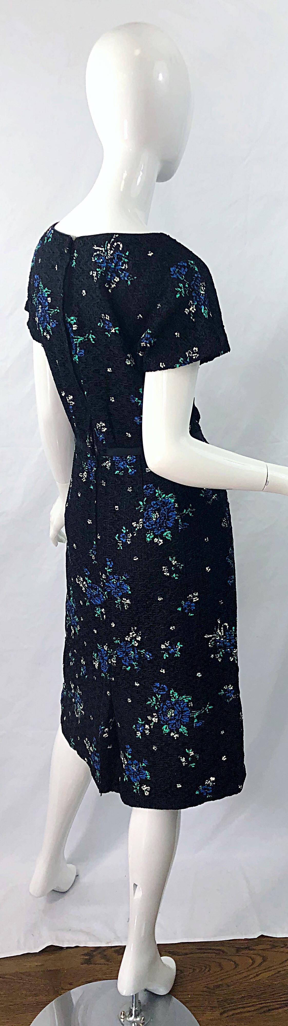 1950er Jahre Großes, handbemaltes, schwarzes, gewebtes Vintage-Kleid mit Bändern aus Seide in Übergröße im Zustand „Hervorragend“ im Angebot in San Diego, CA