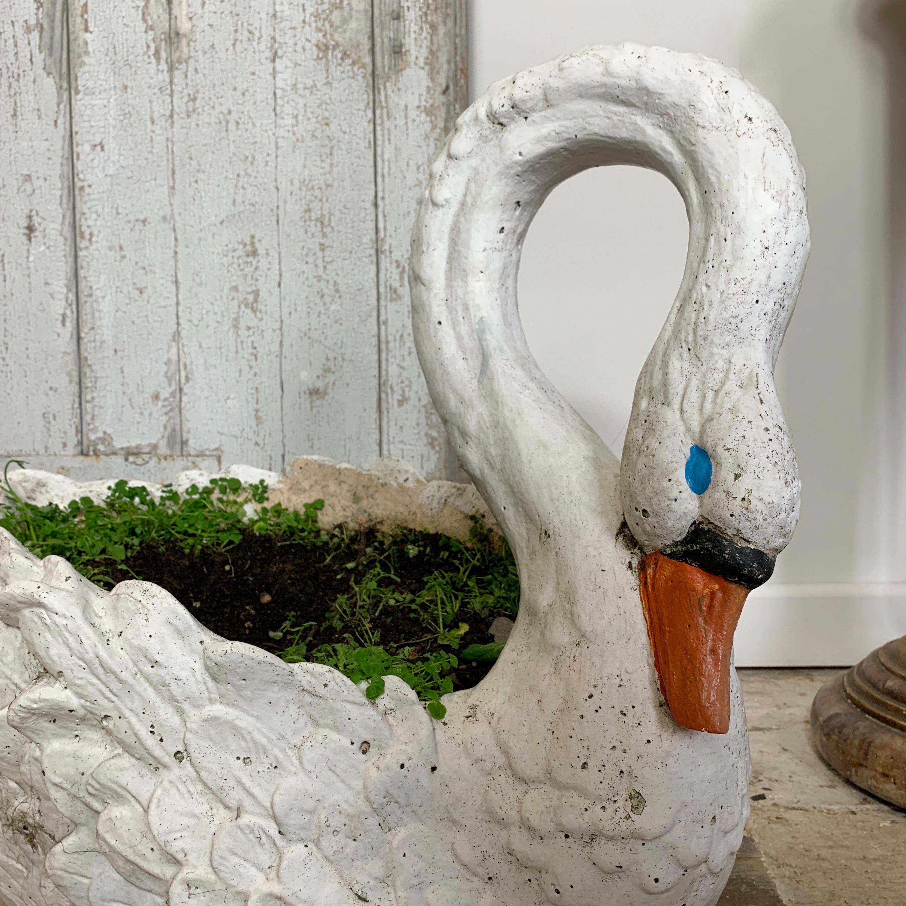 1950s Large White Swan Planters, France In Good Condition For Sale In Hastings, GB