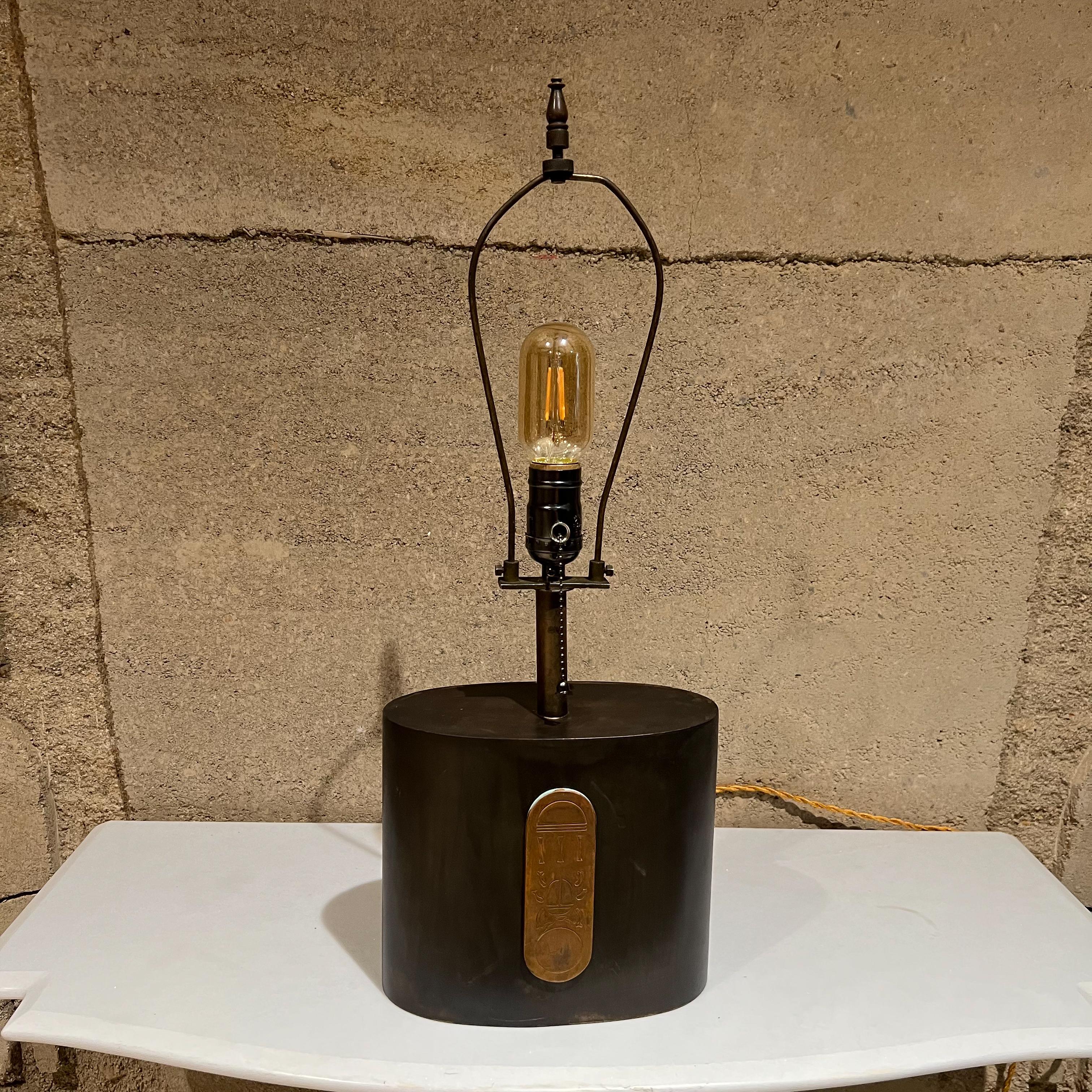 1950s Laris Refined Modern Table Lamp Brass and Copper Elegance For Sale 4