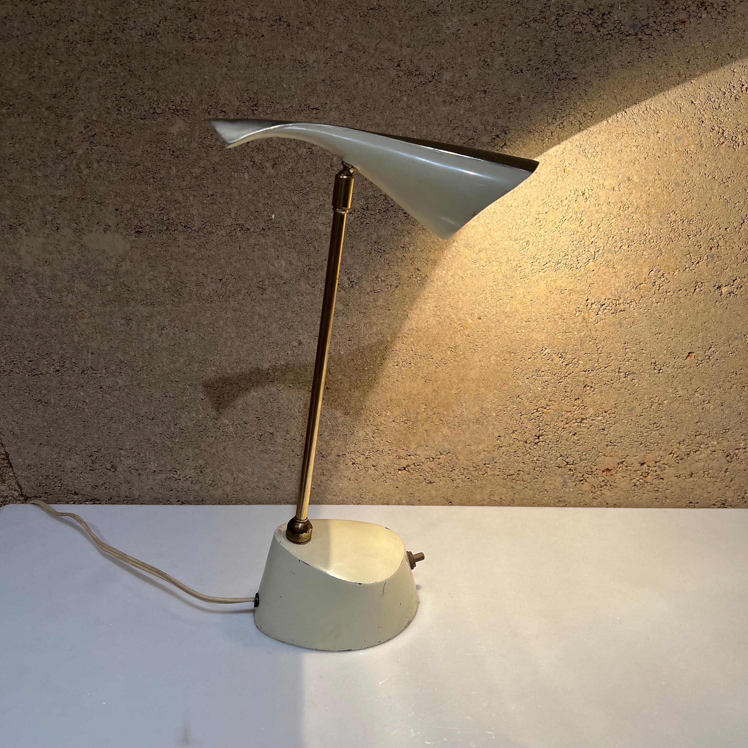 Mid-Century Modern 1950s Laurel Lamp Sculptural Desk Task Light Modern Brass Flair For Sale