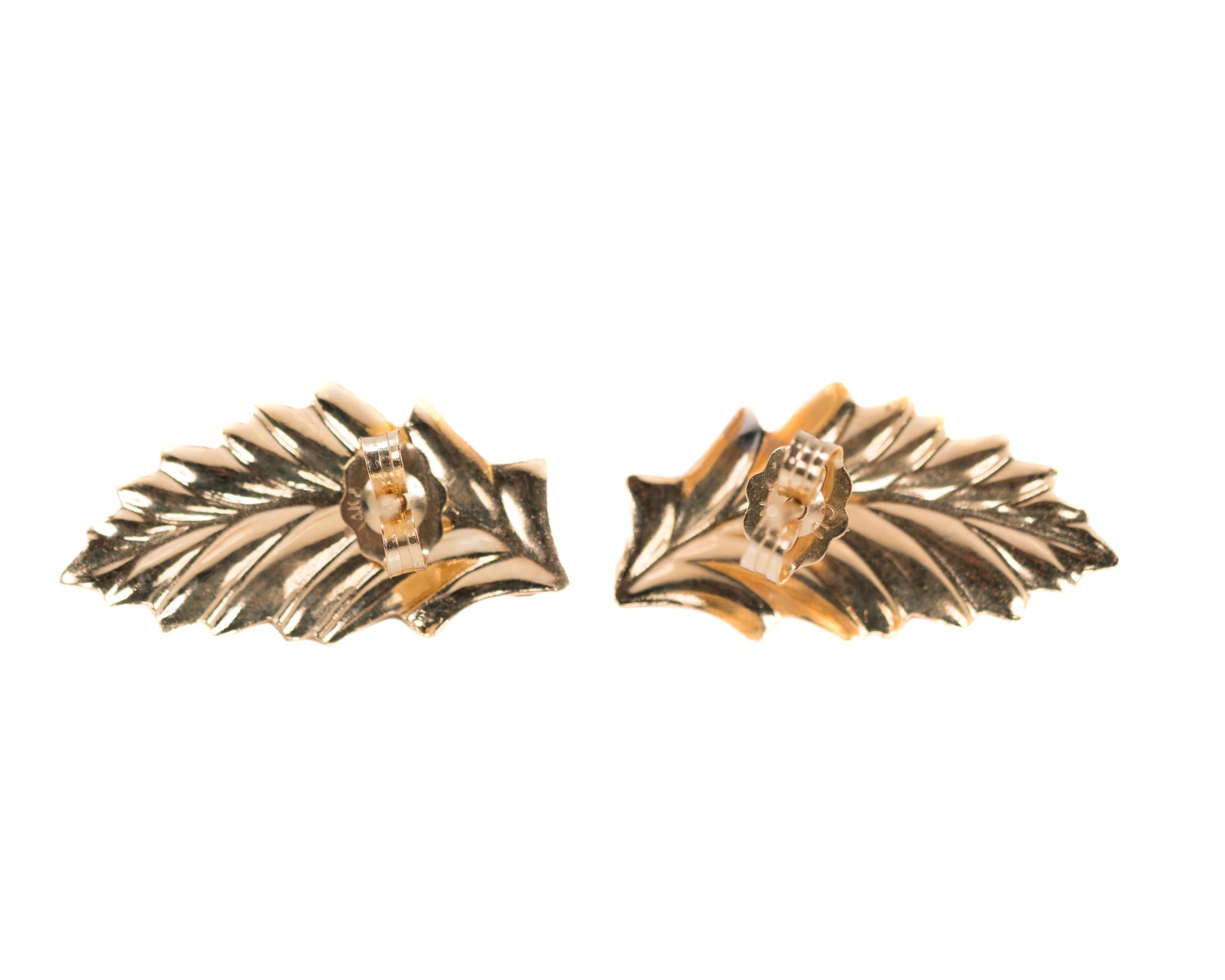 Round Cut 1950s Leaf Diamond Stud Earrings in 14 Karat Yellow Gold