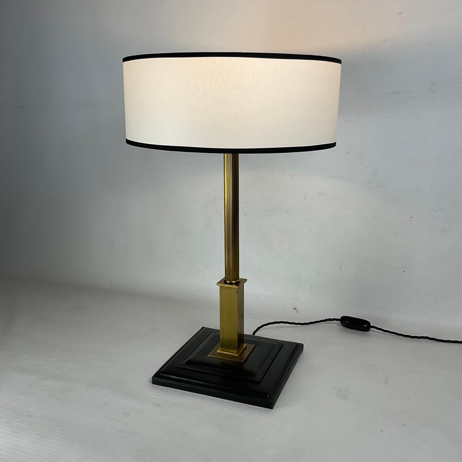 Hand-Crafted 1950s Table Lamp Attributed to Maison Longchamp France in Black Leather For Sale