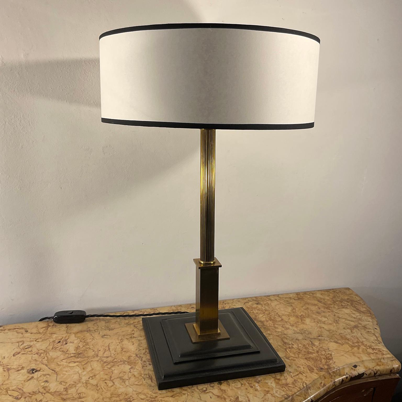 1950s Table Lamp Attributed to Maison Longchamp France in Black Leather For Sale 1