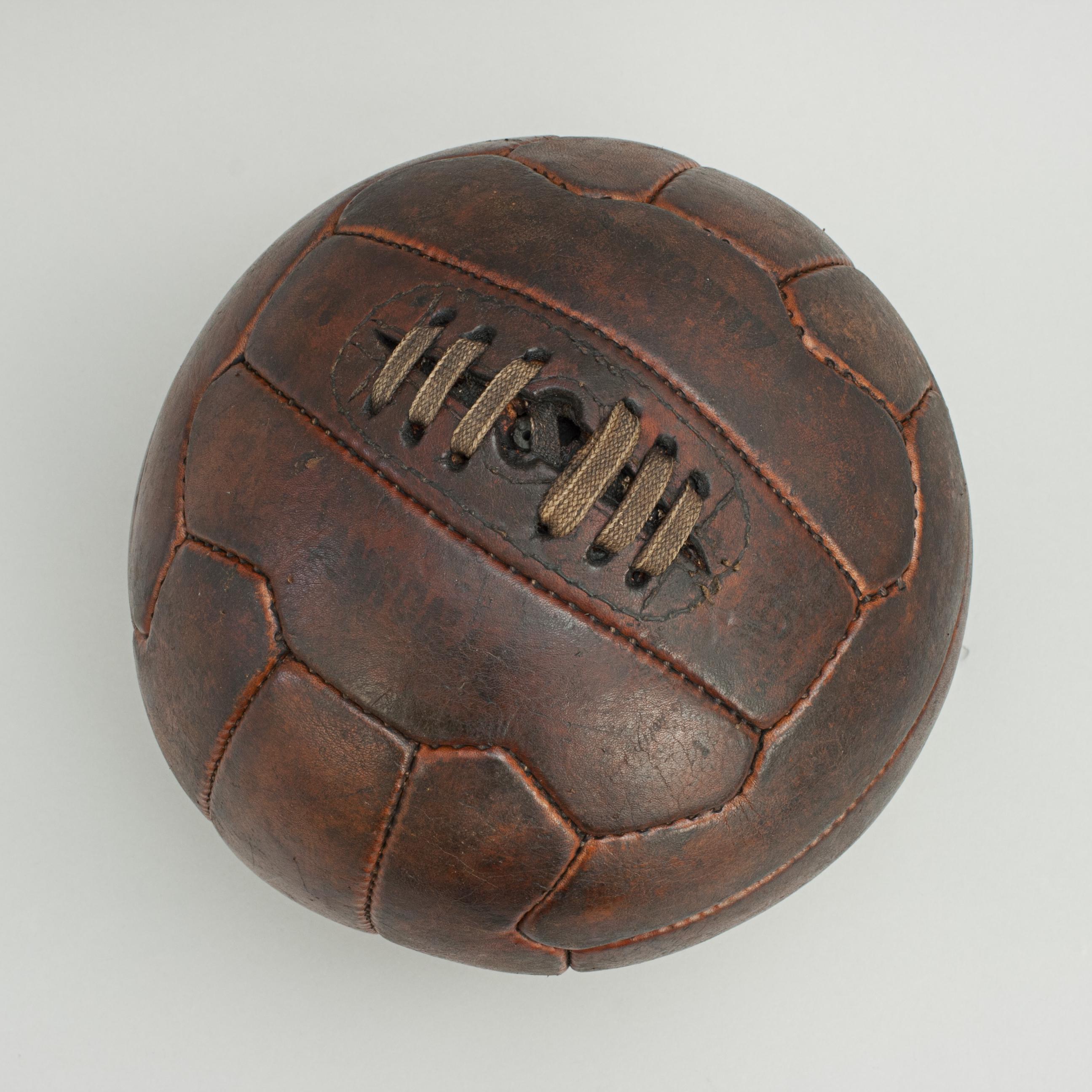 1950s Leather Vintage Football Zig-Zag Ariel Football Soccer Ball 2