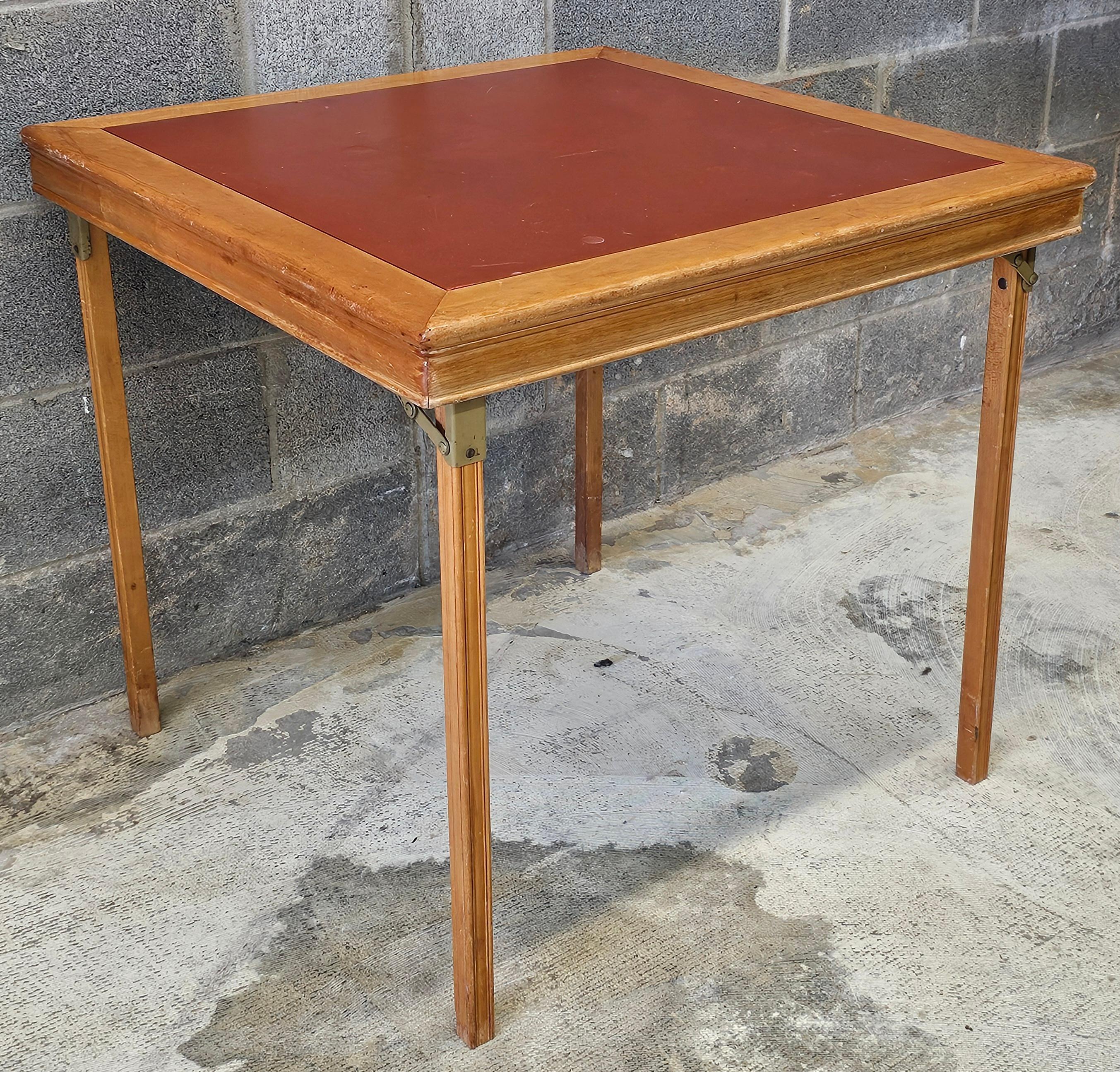 1950er Leg-o-Matic Klappbarer Kartentisch aus Ahorn und Vinyl (amerikanisch) im Angebot