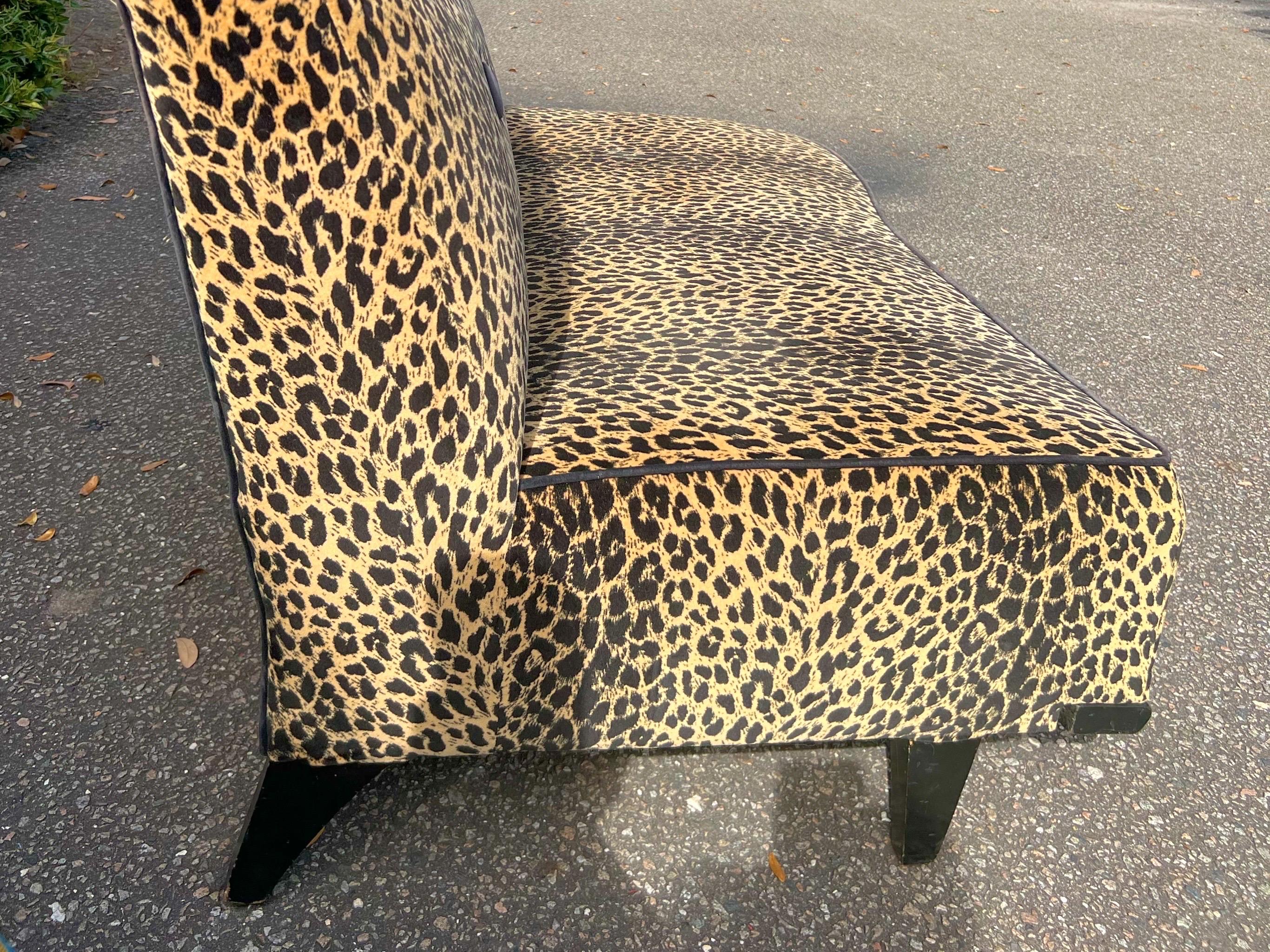 Sofá seccional de 2 piezas de leopardo de los años 50 en venta 5