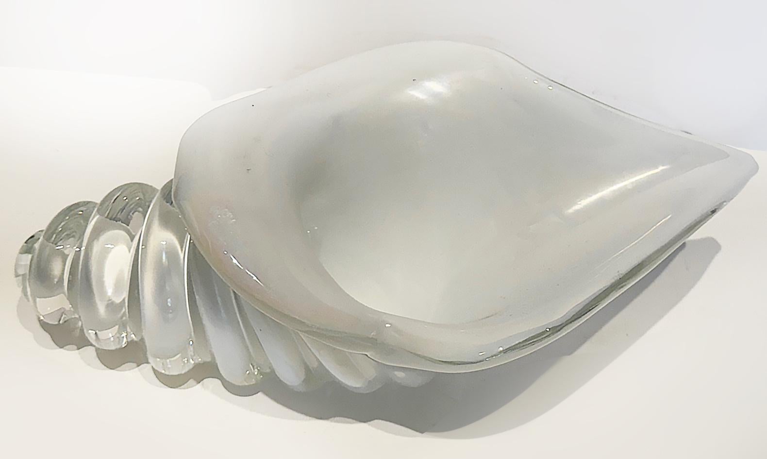 1950er Licio Zanetti Murano Glas Muschelskulptur, signiert (Handgefertigt) im Angebot