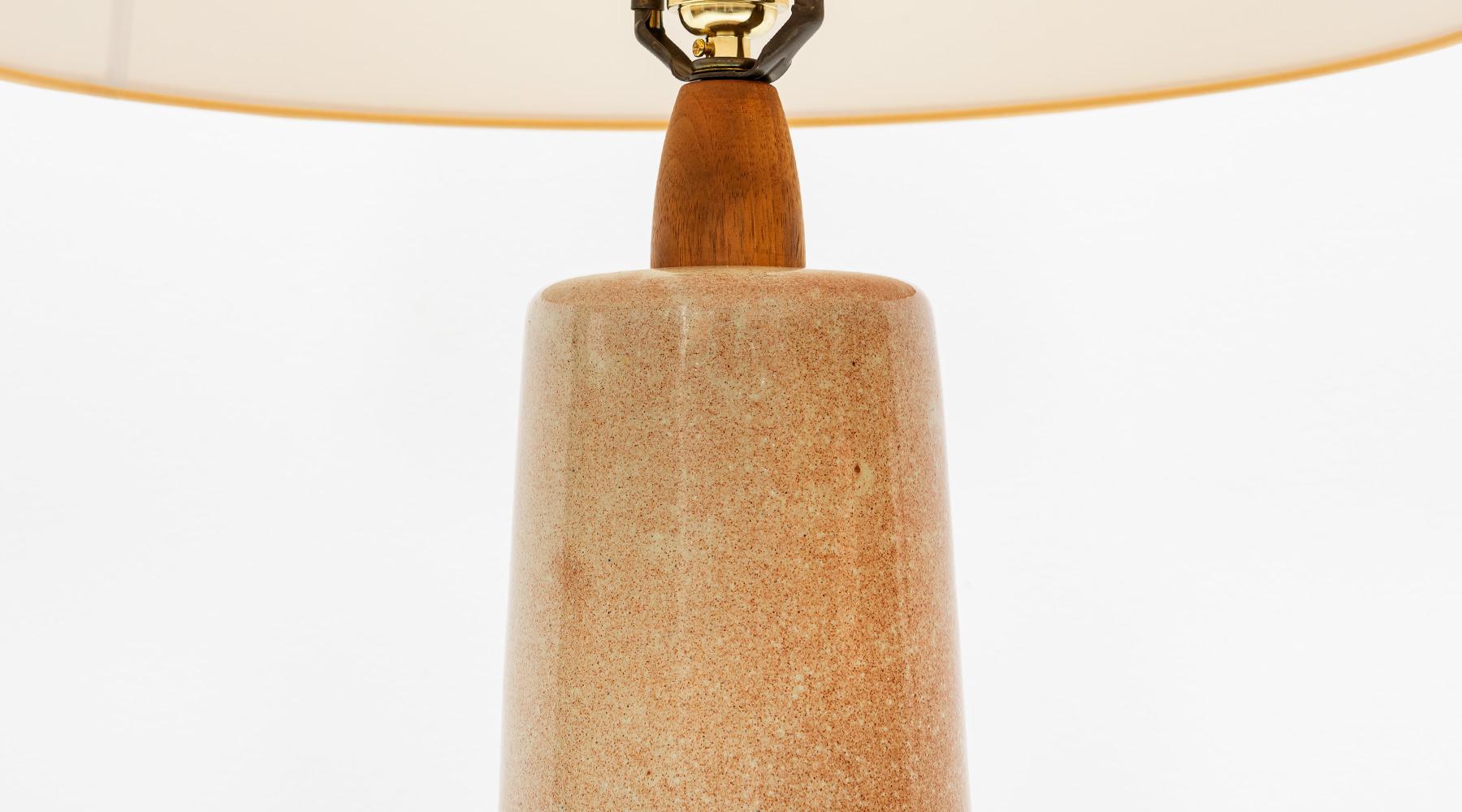 20th Century 1950s Light Brown Ceramic Pair of Table Lamp by Jane & Gordon Martz