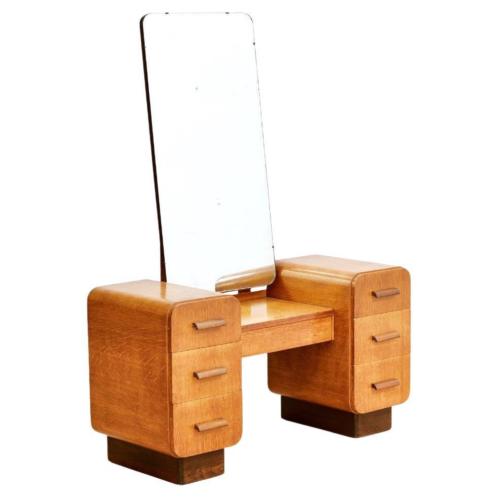 Meuble-lavabo en chêne clair des années 1950 par Ton