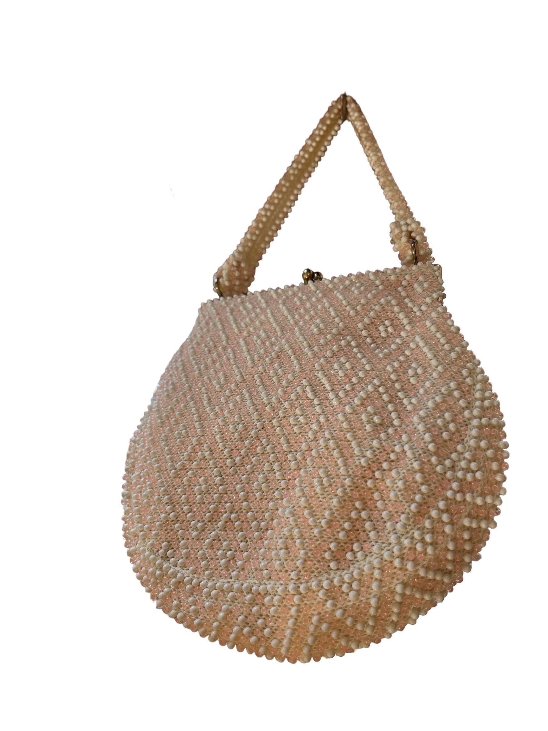 1950’s Light Pink Corde-Bead Bubble Handbag by Lumured For Sale 1