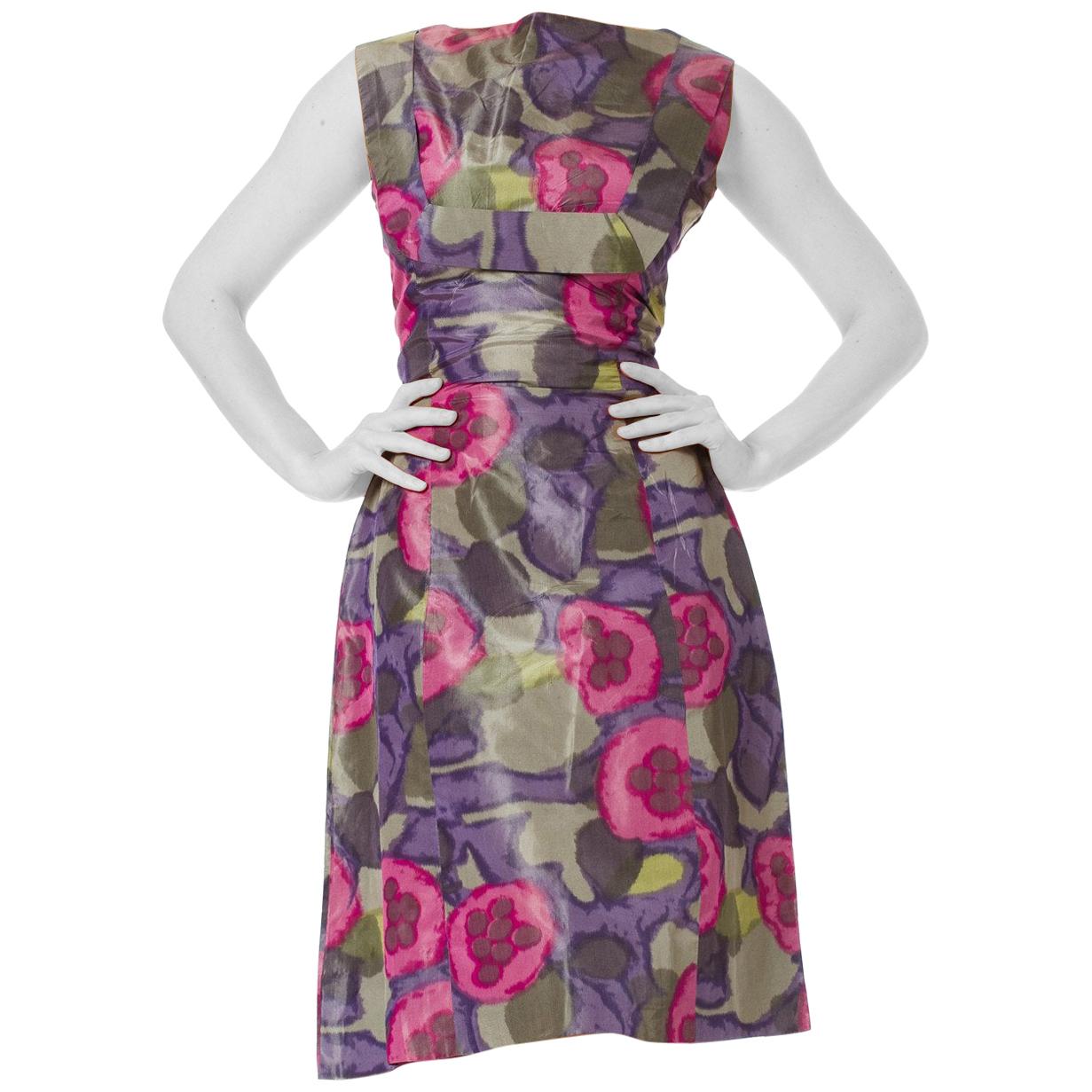 1950S Lilac & Silver Silk Taffeta Abstract Floral Ikat Cocktail Dress For Sale