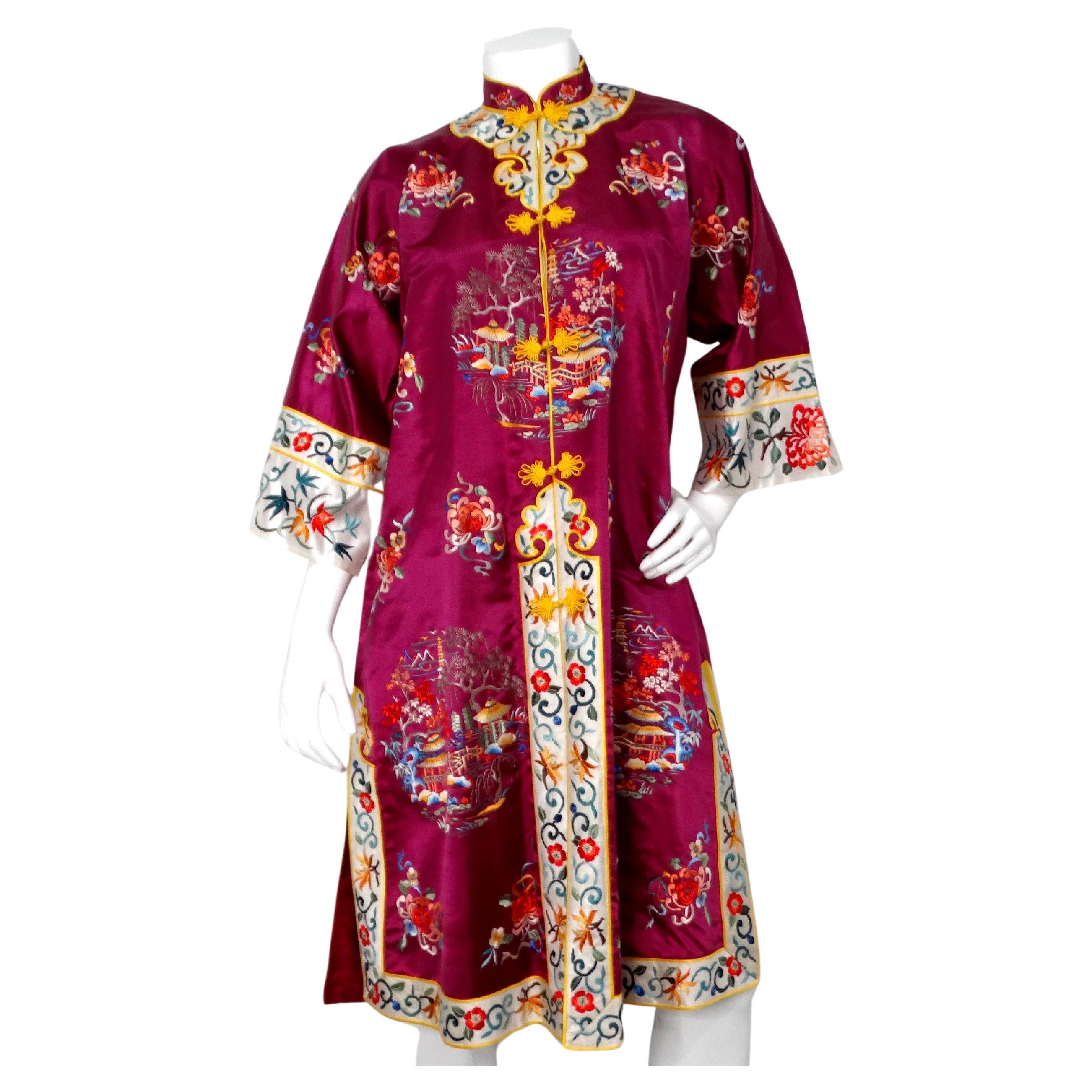 Giacca in misto seta con ricamo floreale Lily Chinese Purple del 1950