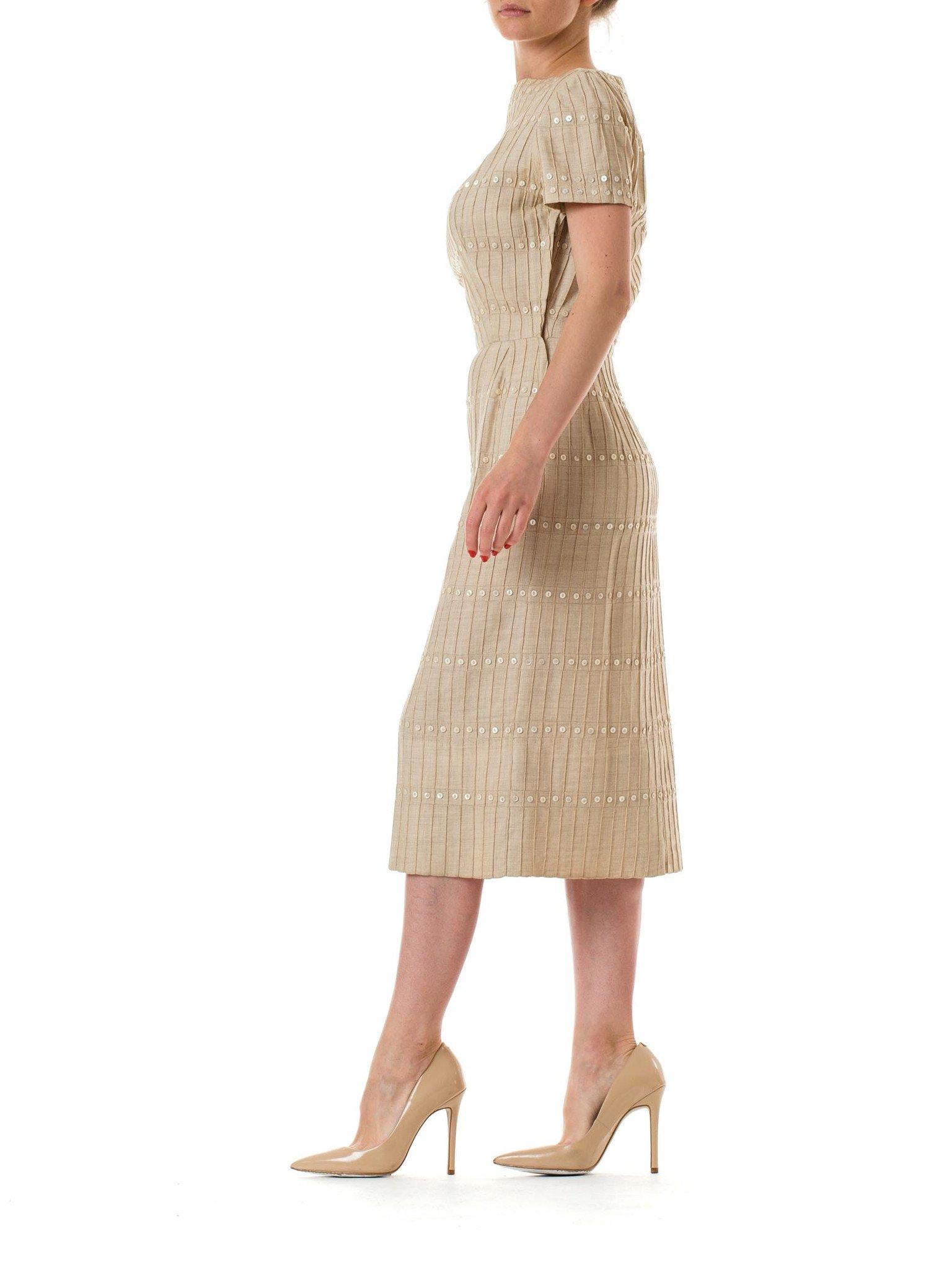 1950S Beige Linen Pintucked Day Dress With Button Embellishment For Sale 1