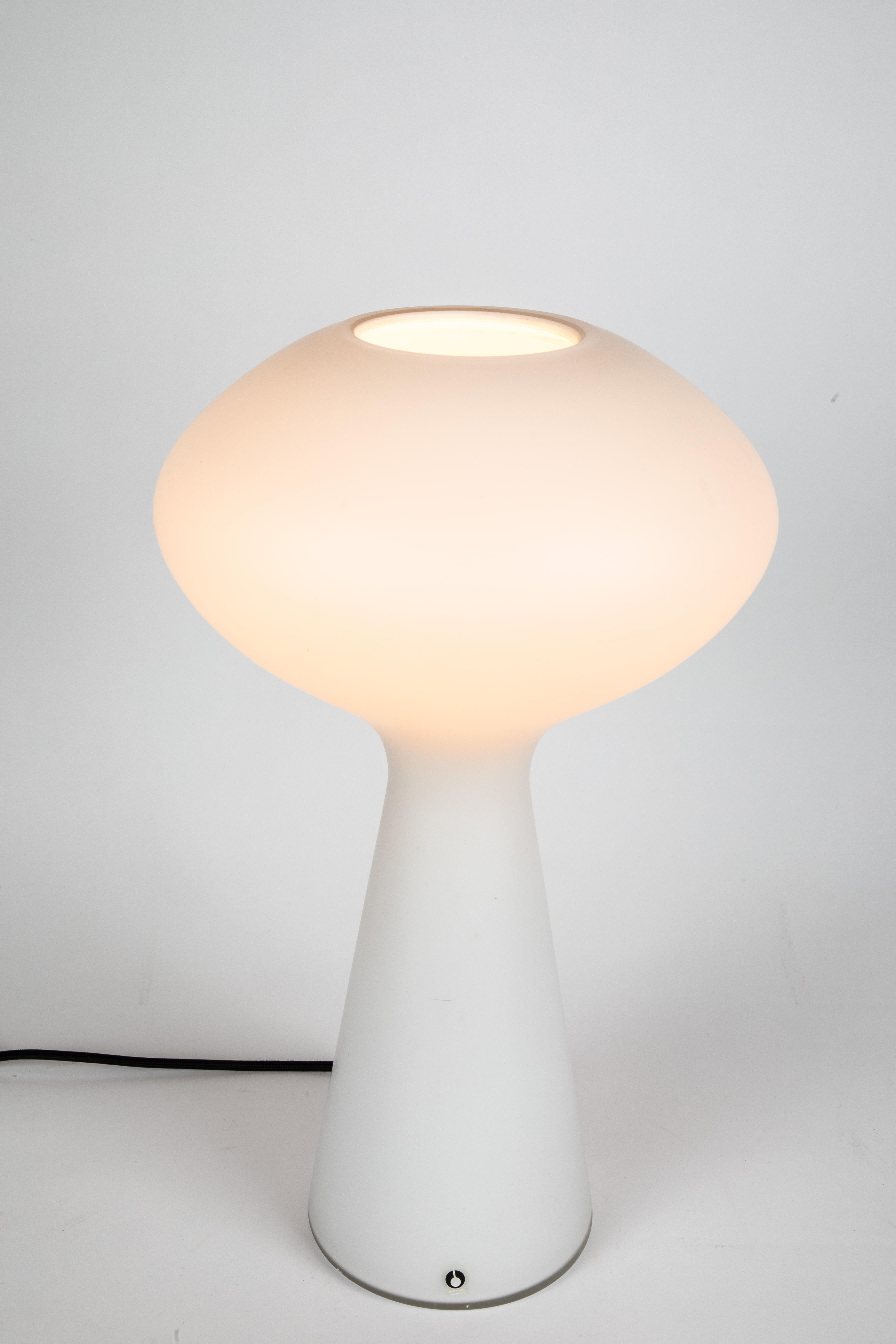 1950s Lisa Johansson-Pape Table Lamp for Iittala In Good Condition In Glendale, CA