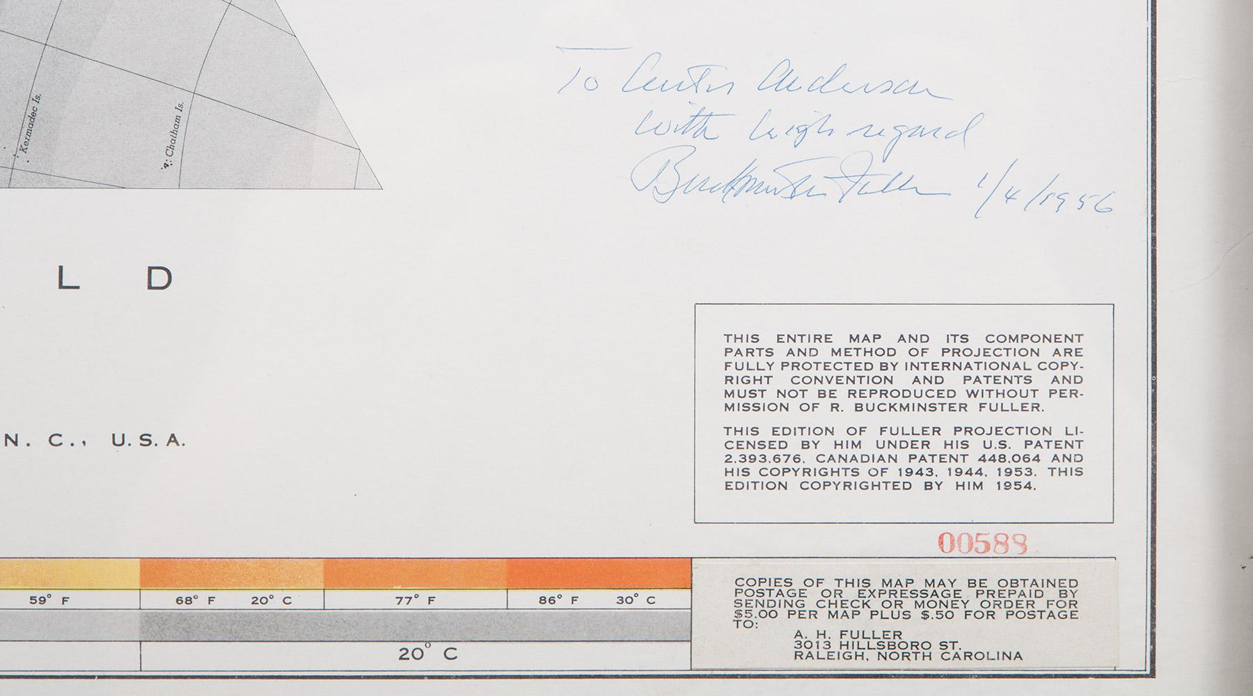 Die Dymaxion Air-Ocean World Map ist eine Lithografie von Buckminster Fuller. Neunundzwanzigfarbiger Siebdruck auf Papier. Das Werk ist unten rechts signiert, datiert und nummeriert: 1956 Buckminster Fuller. Dieses Werk trägt die Nummer 00588 und