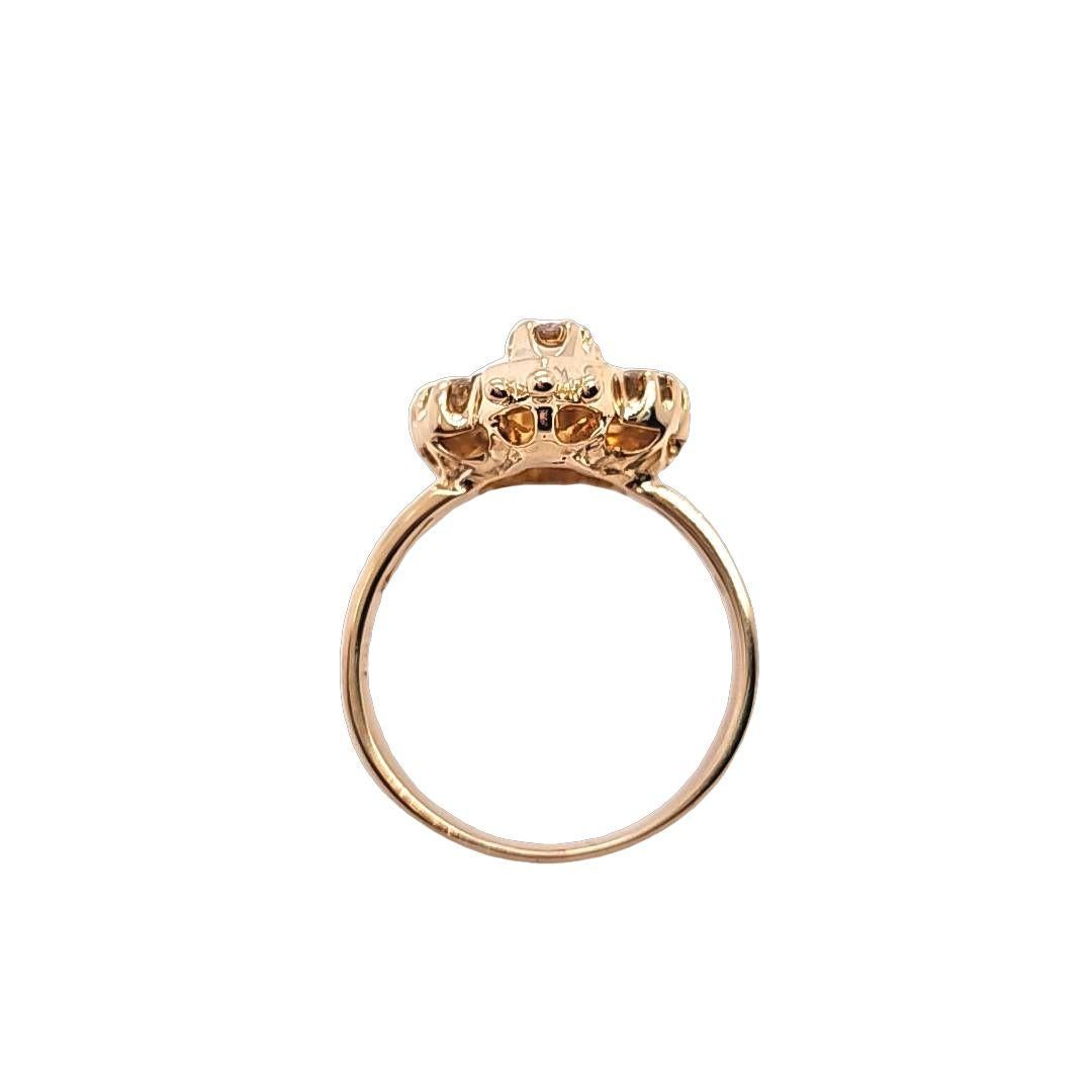 1950s Long diamond dinner ring in yellow gold In Good Condition In Coral Gables, FL