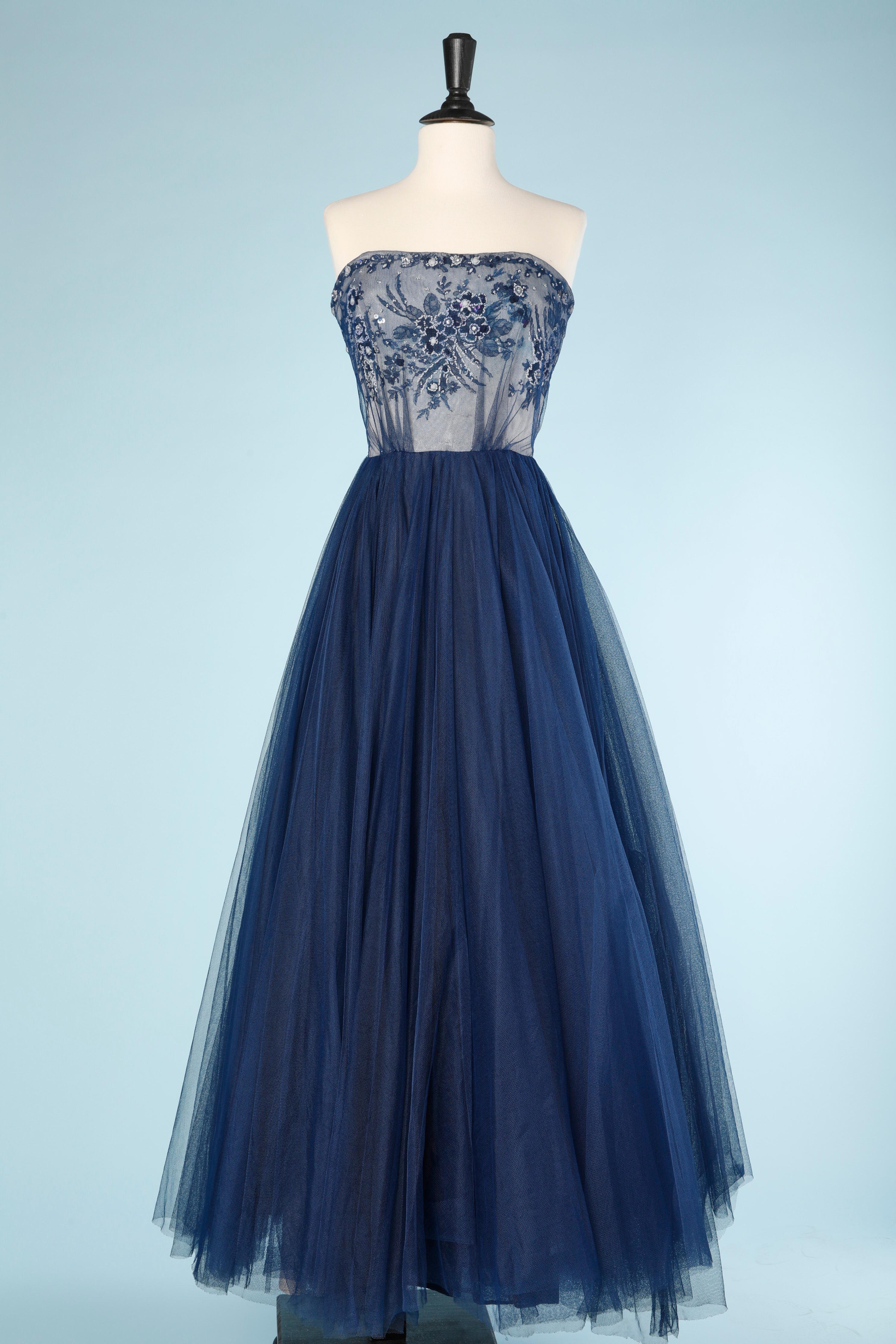 1950's long  navy blue embroidered evening dress in tulle 