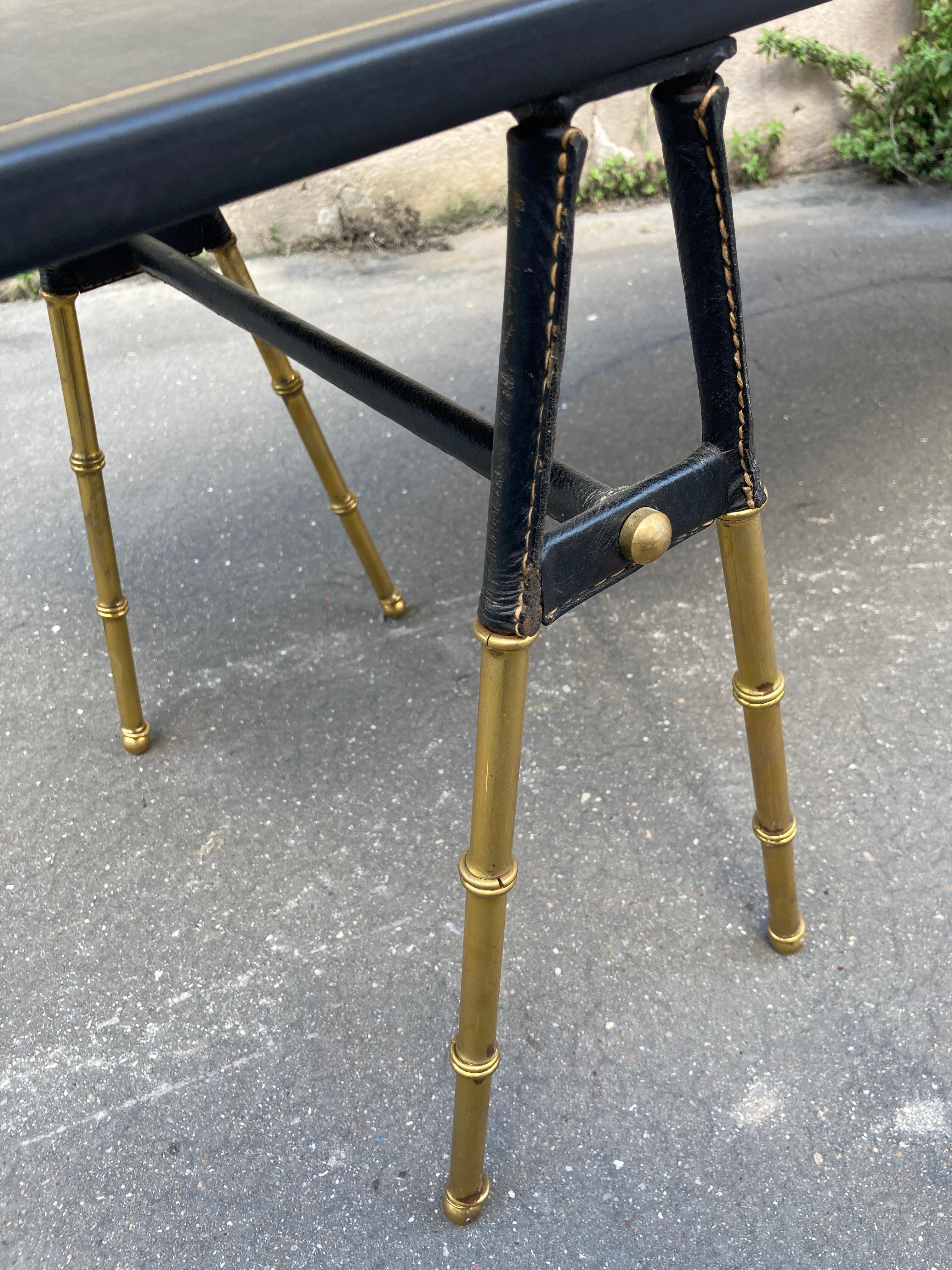 1950's Long Stitched Leder Cocktail Tisch von Jacques Adnet im Angebot 3