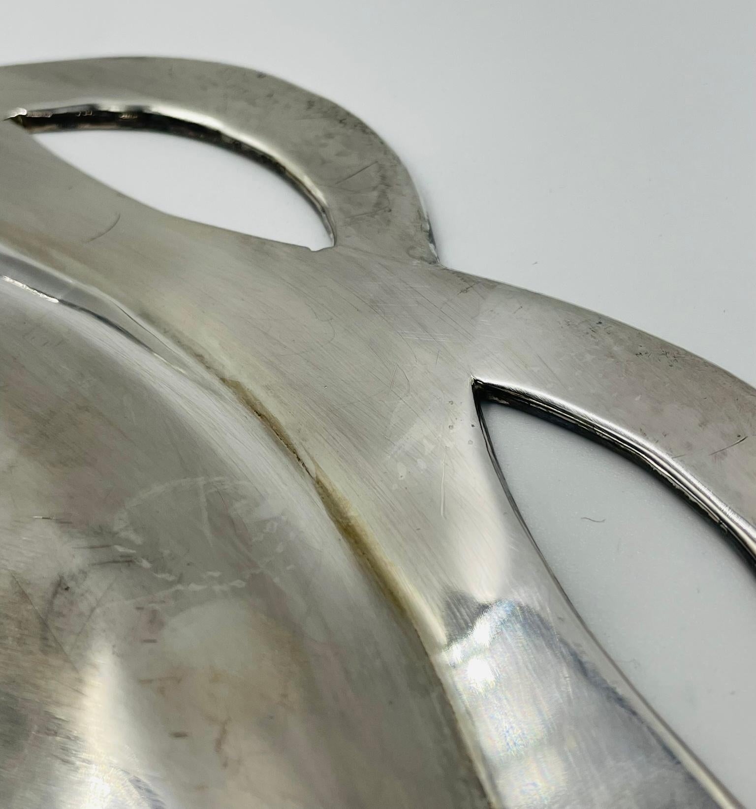 Plateau artisanal des années 1950 de Los Castillo avec incrustation de malachite et de lapis, Mexique moderne en vente 8