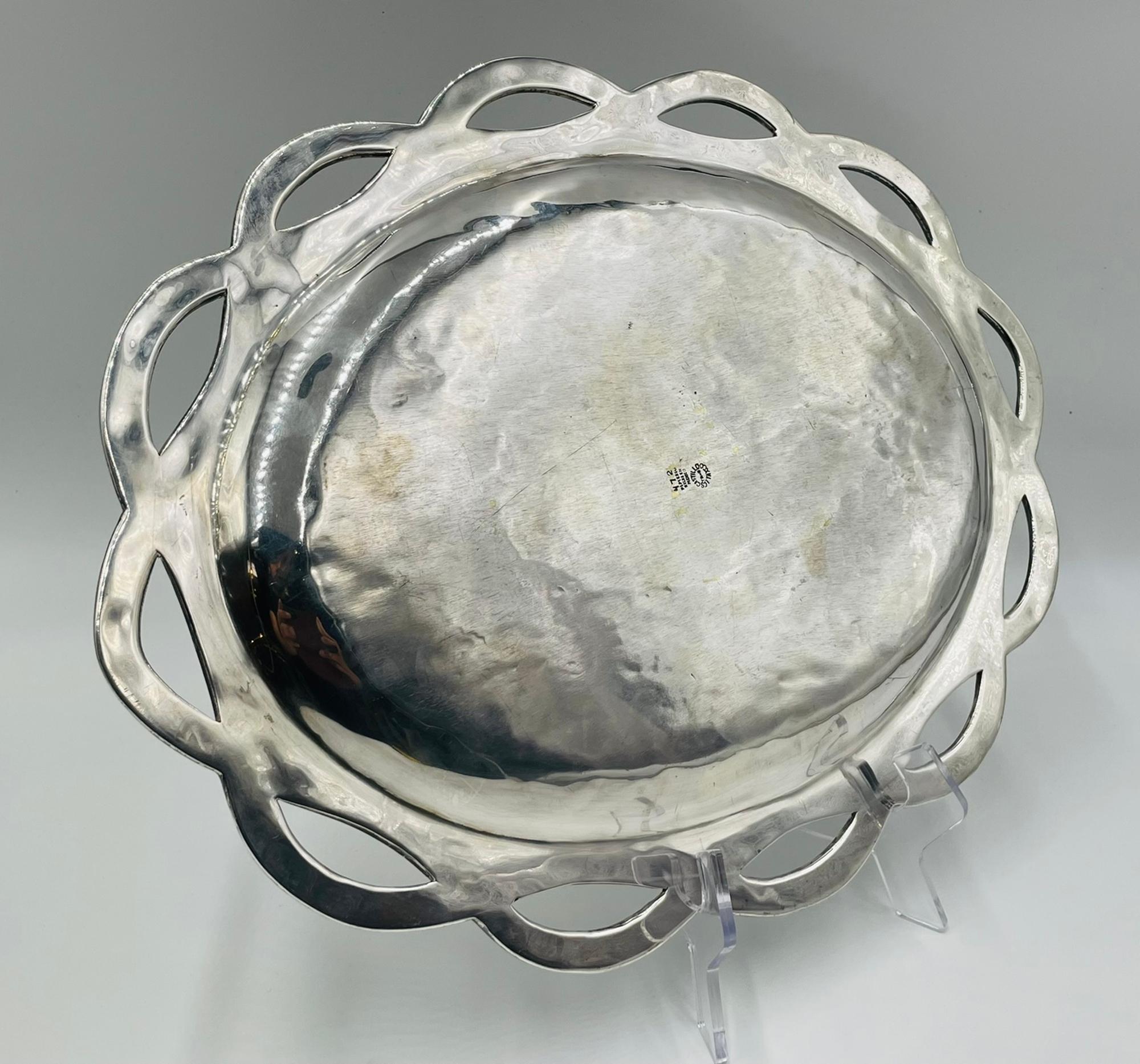 Plaqué argent Plateau artisanal des années 1950 de Los Castillo avec incrustation de malachite et de lapis, Mexique moderne en vente