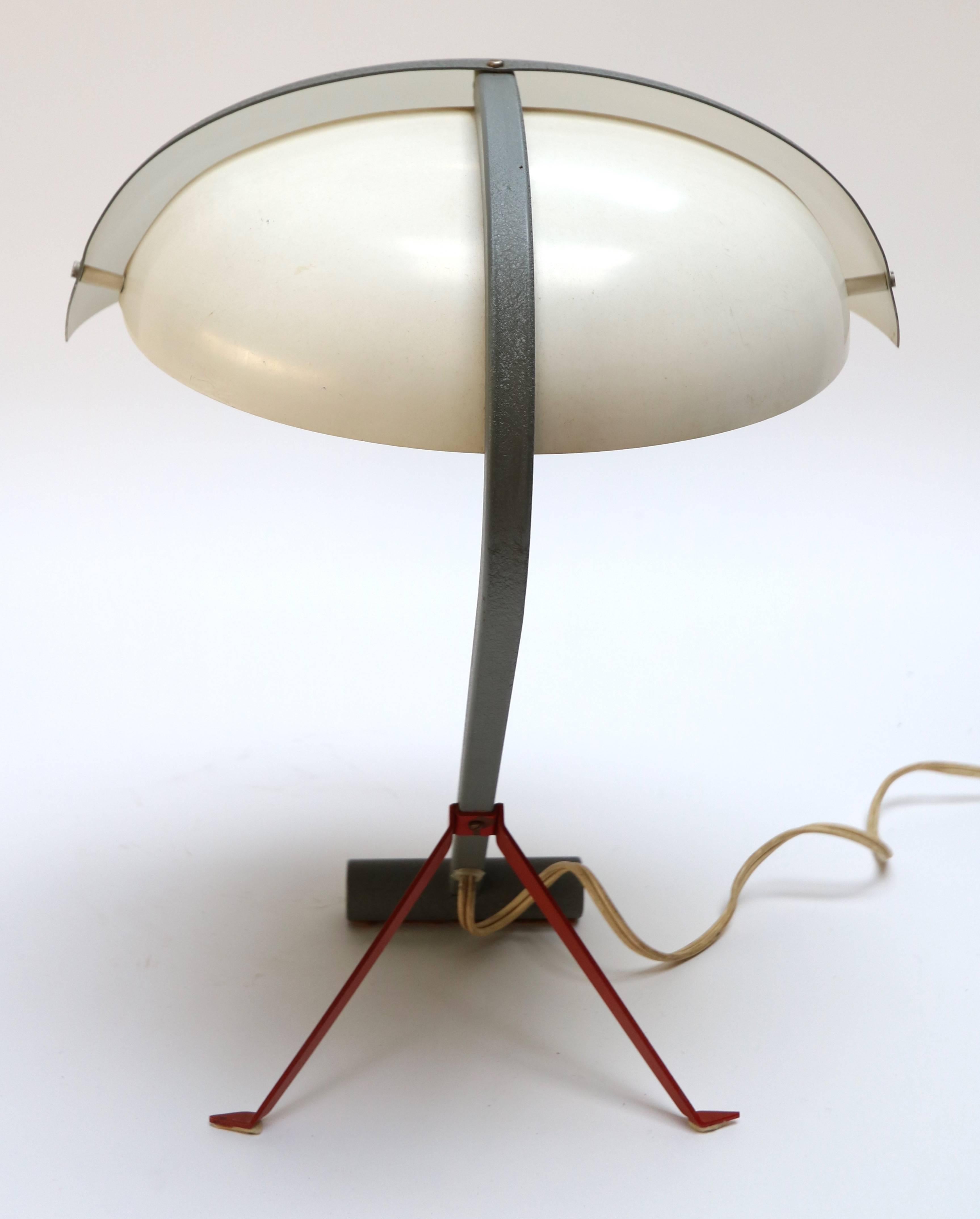 1950s Louis Kalff for Philips Grey Metal Table or Desk Lamp In Good Condition For Sale In Los Angeles, CA