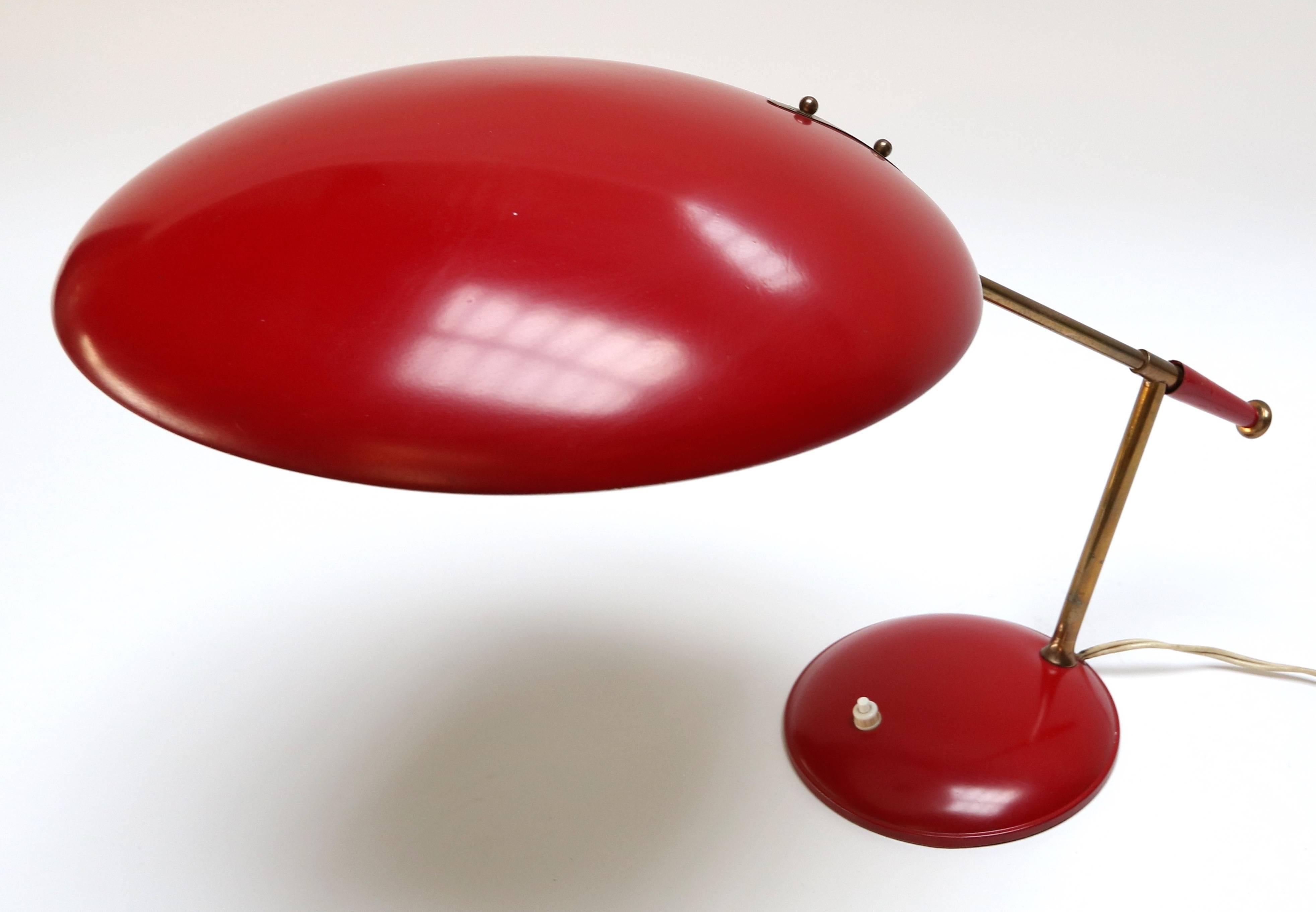 1950s Louis Kalff Red Metal and Brass Table or Desk Lamp In Good Condition In Los Angeles, CA