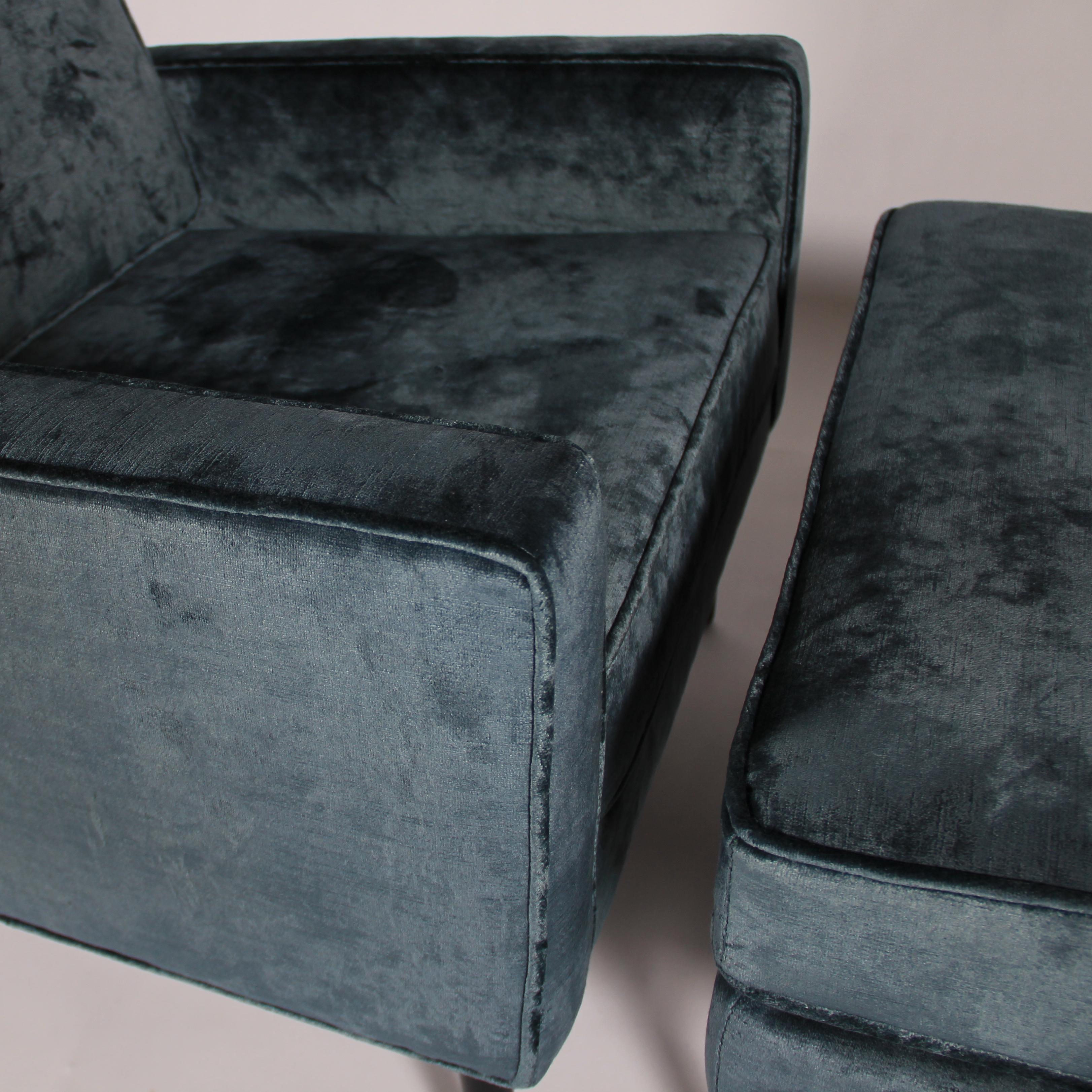 1950s Lounge Chair and Ottoman in Blue Velvet 1