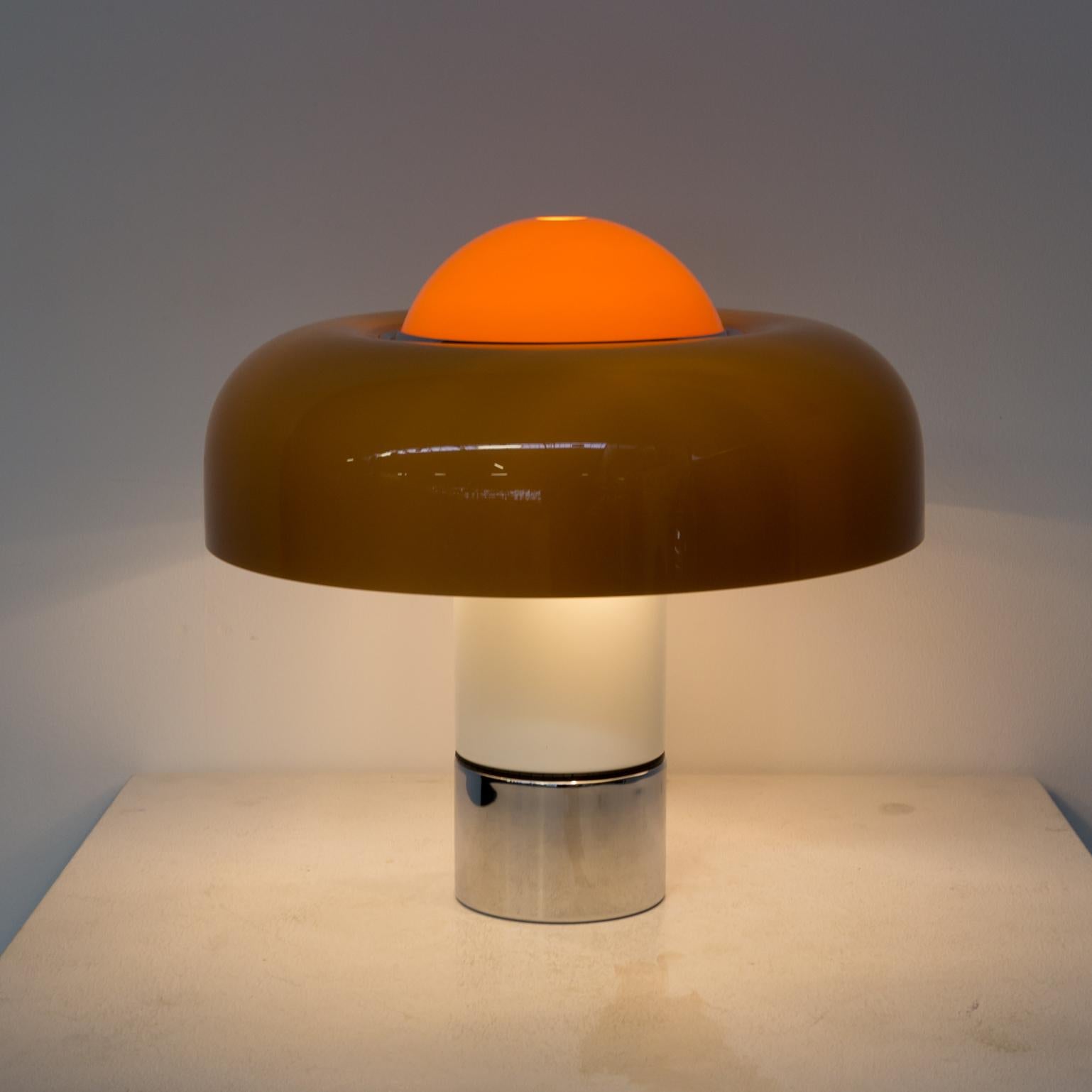 Italian 1950s Luigi Massoni ‘Brumbury’ Table Lamp for Guzzini For Sale